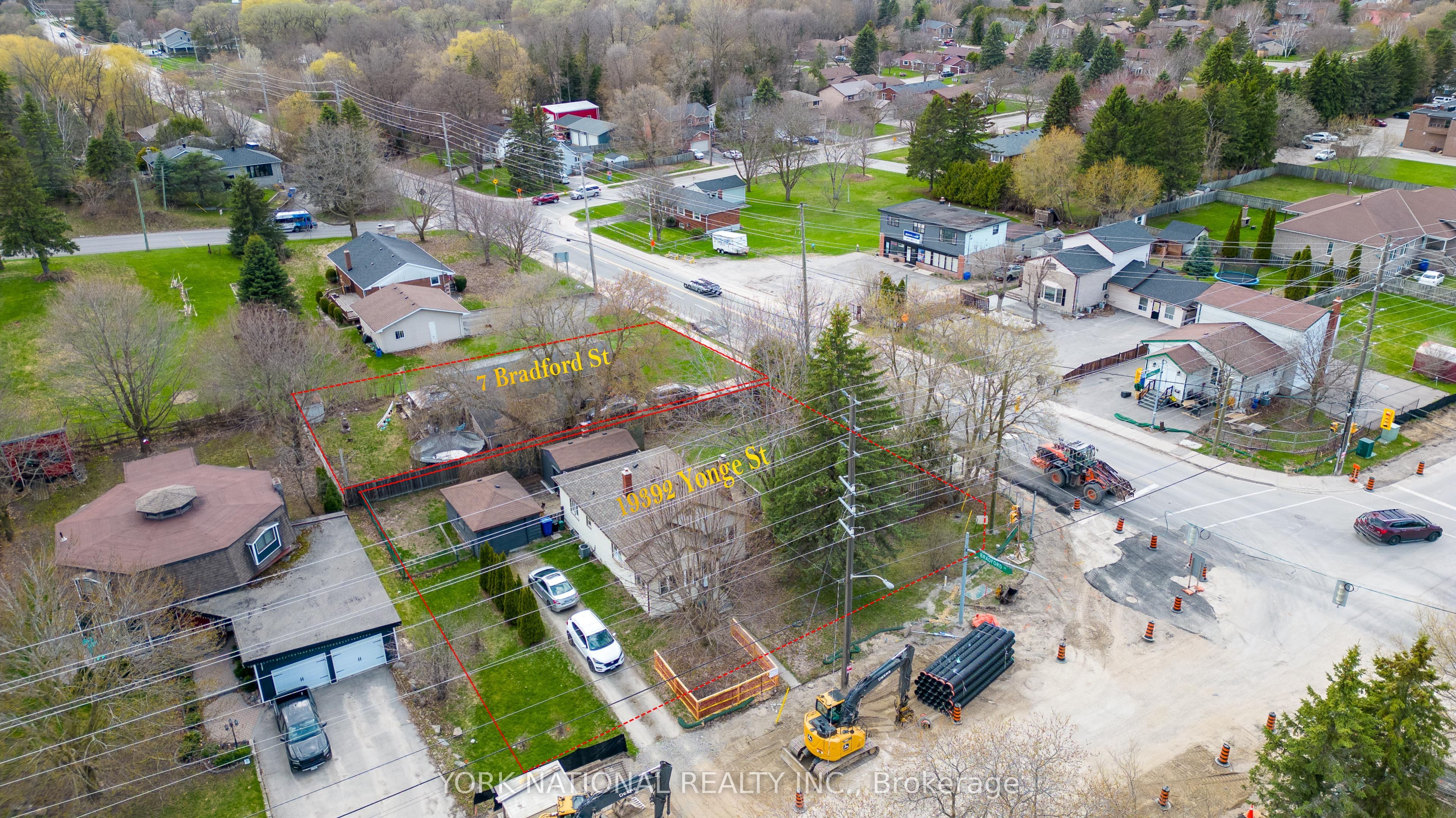 19392 Yonge Street Property Photo 1