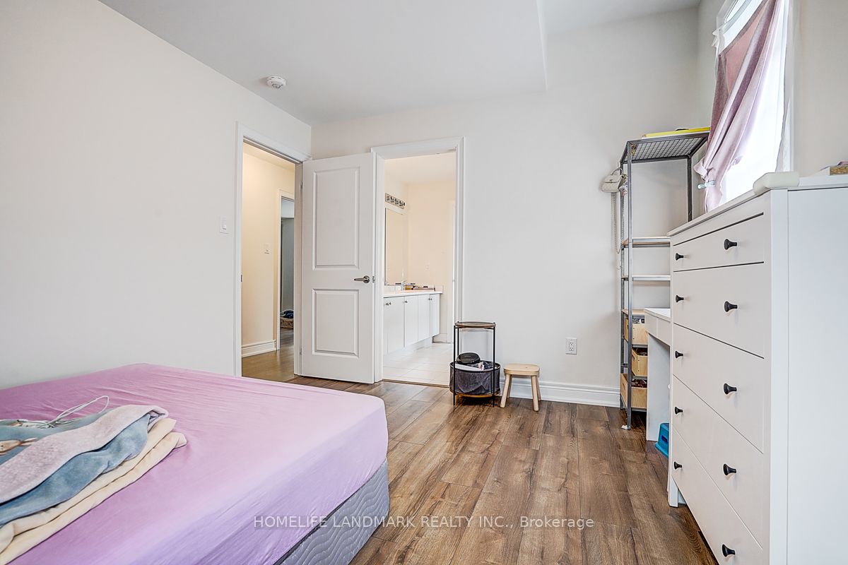 57 Faimira Avenue Property Photo 31
