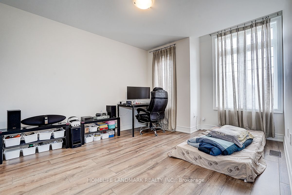 57 Faimira Avenue Property Photo 39