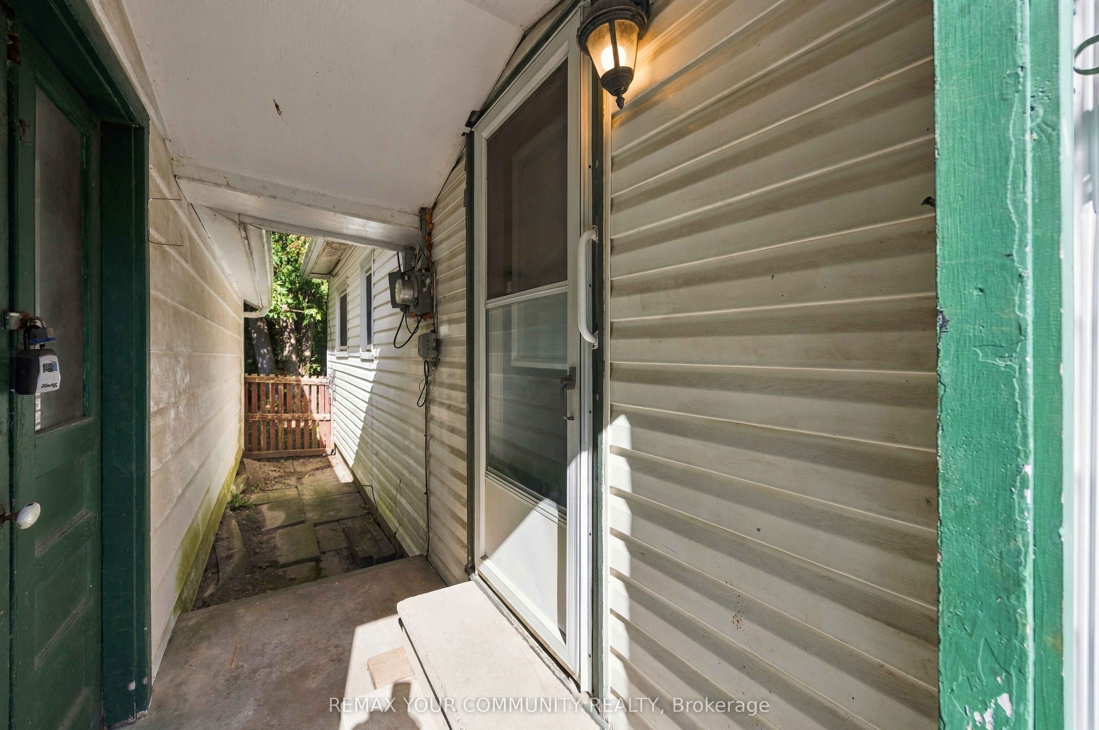 85 Catering Road Property Photo 4
