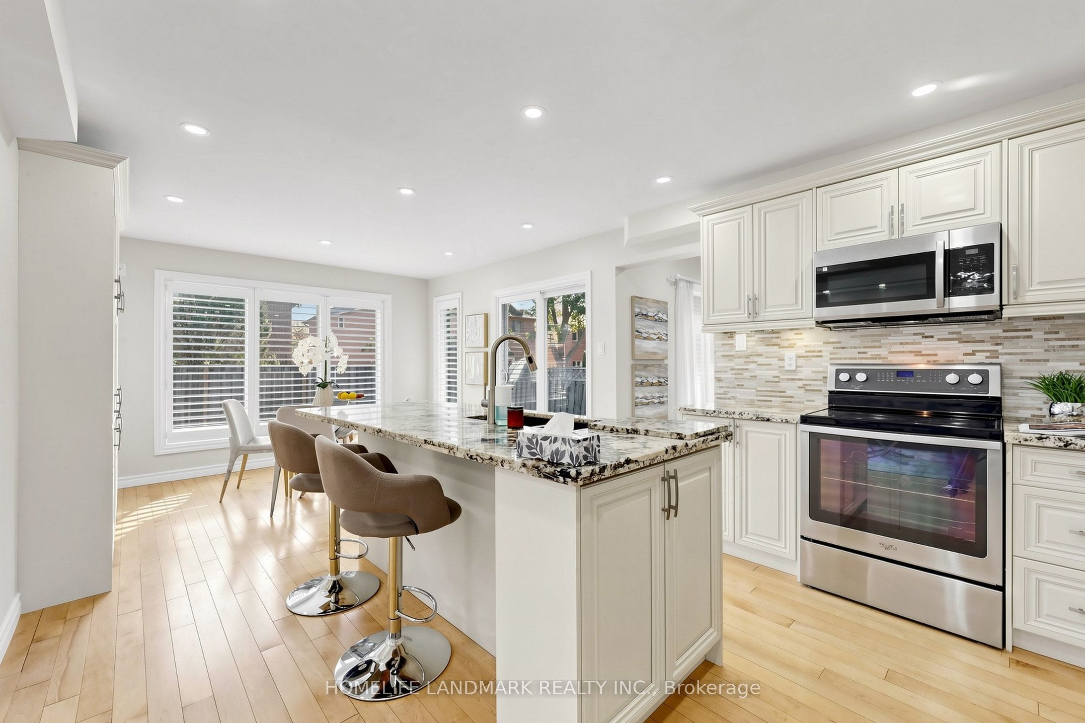 23 Hashbury Place Property Photo 9