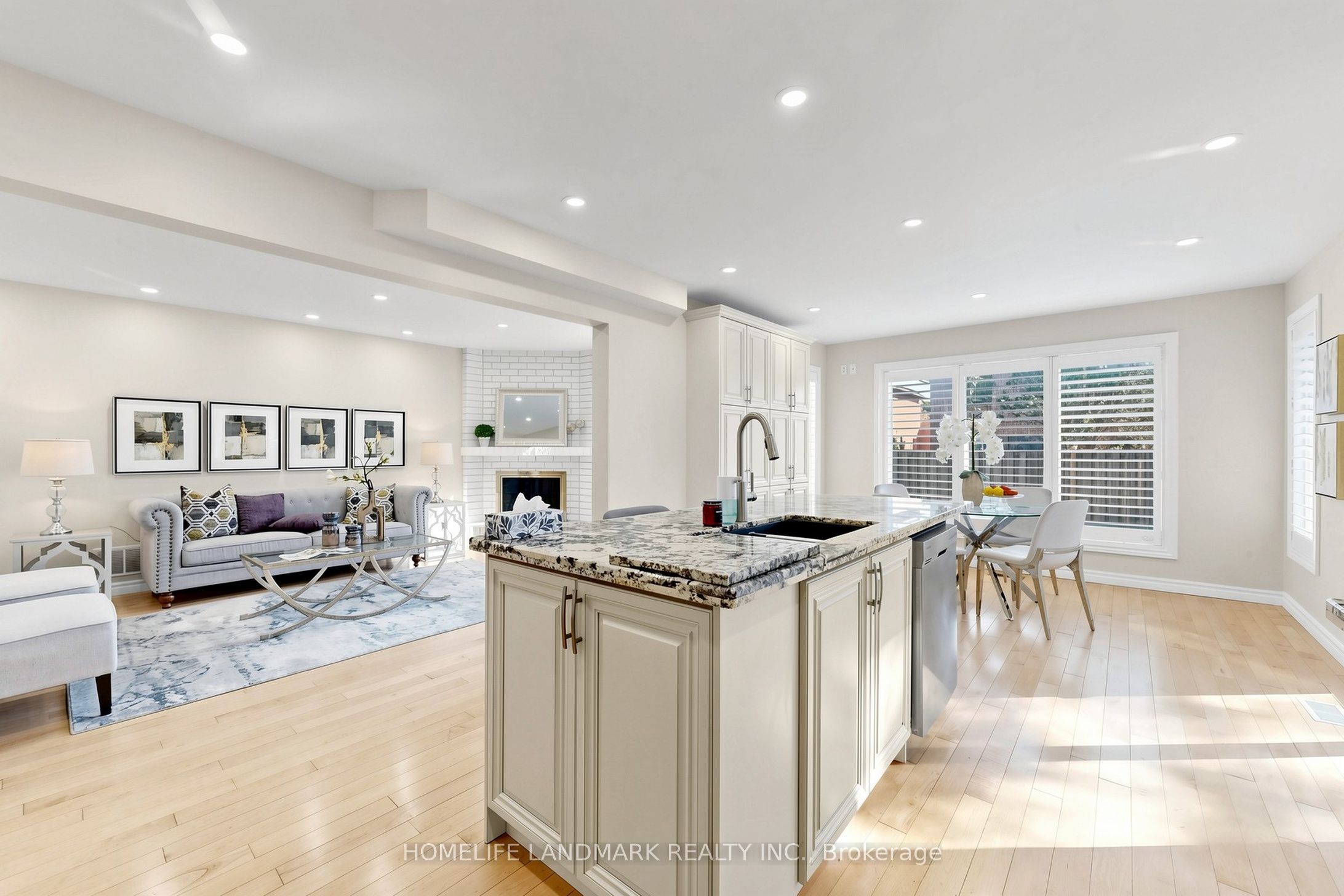 23 Hashbury Place Property Photo 10