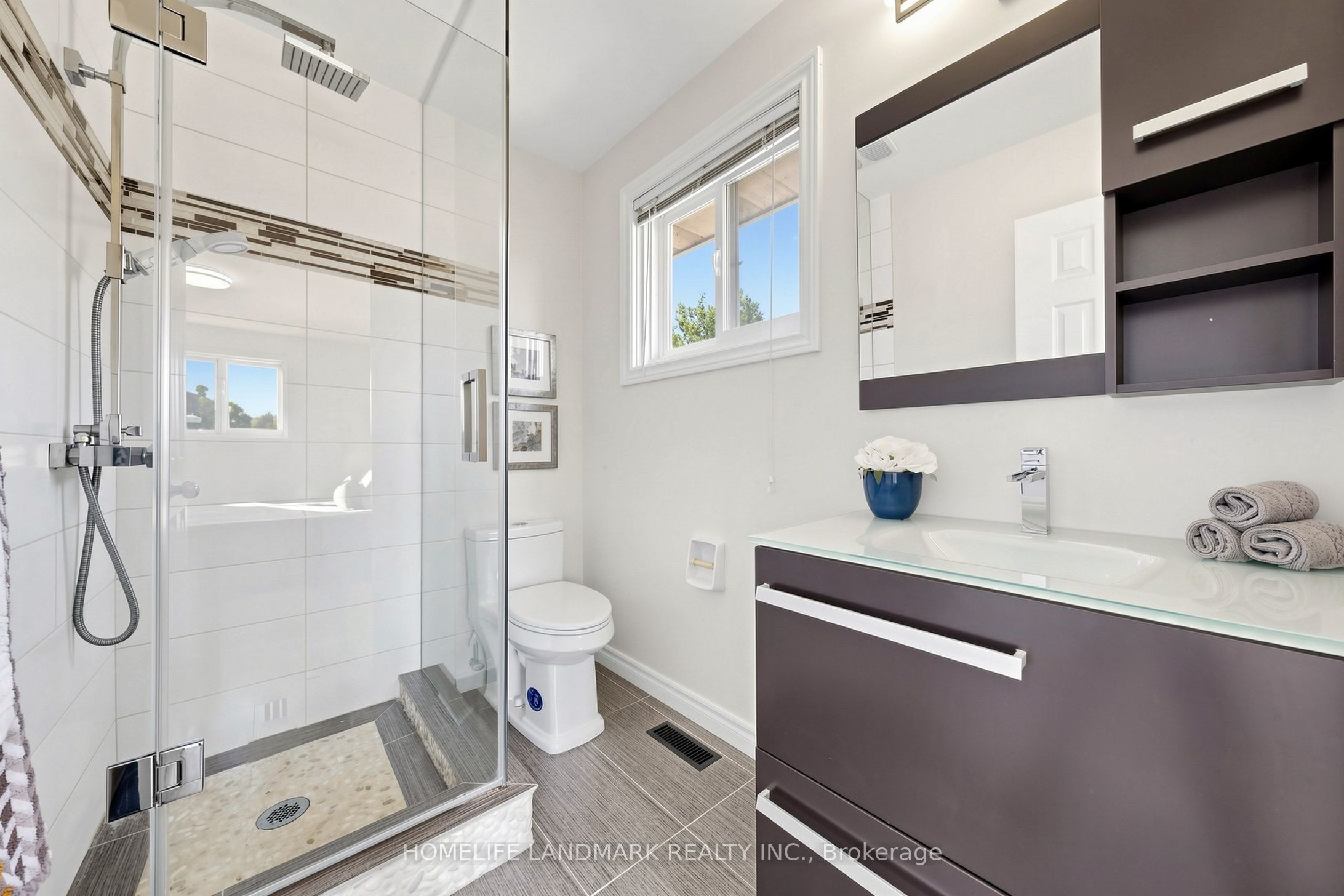 23 Hashbury Place Property Photo 19