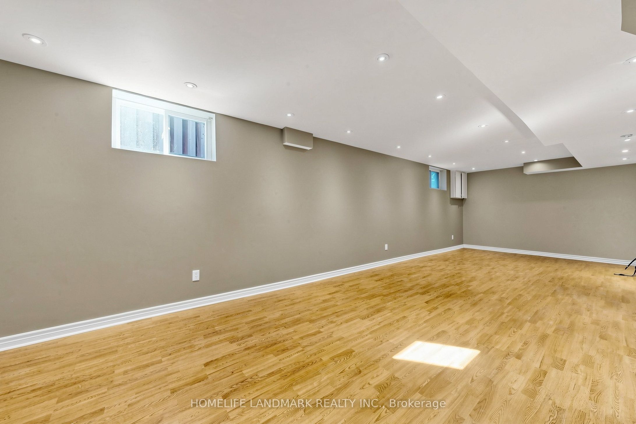 23 Hashbury Place Property Photo 27