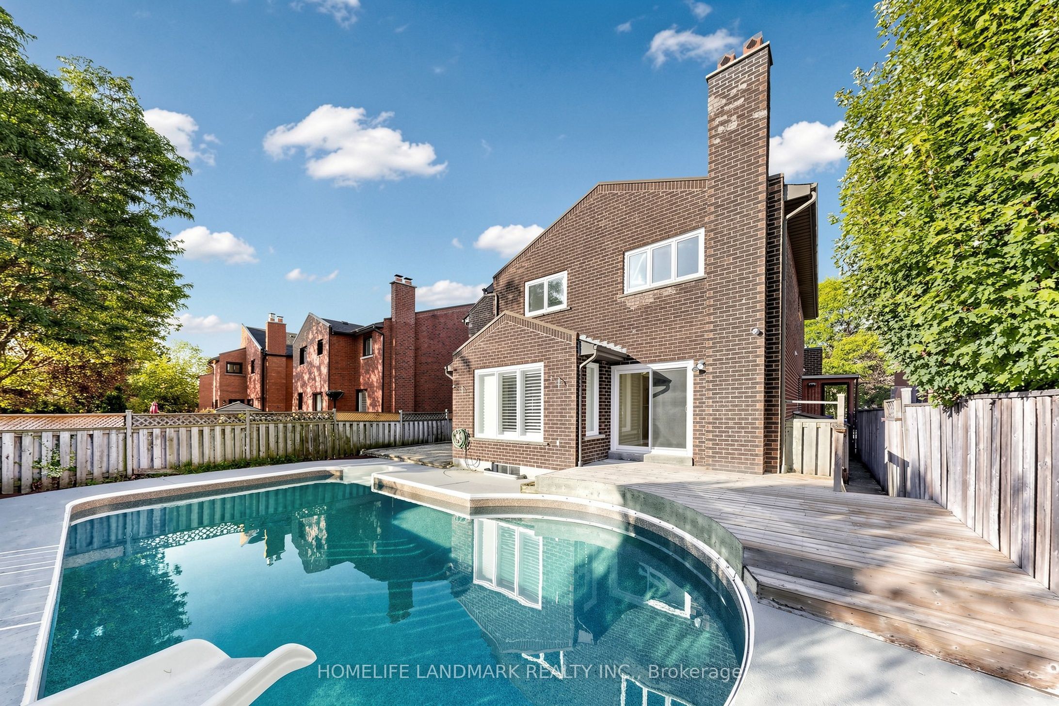 23 Hashbury Place Property Photo 30