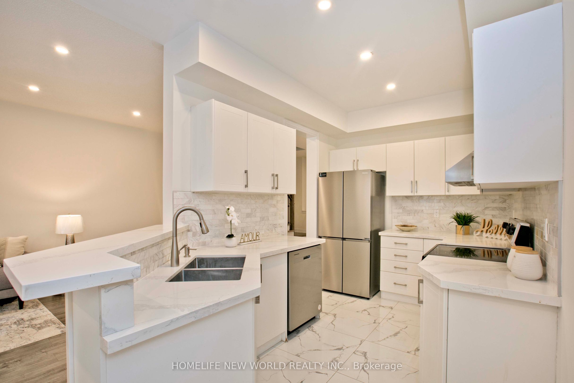 16 Venture Avenue Property Photo 10