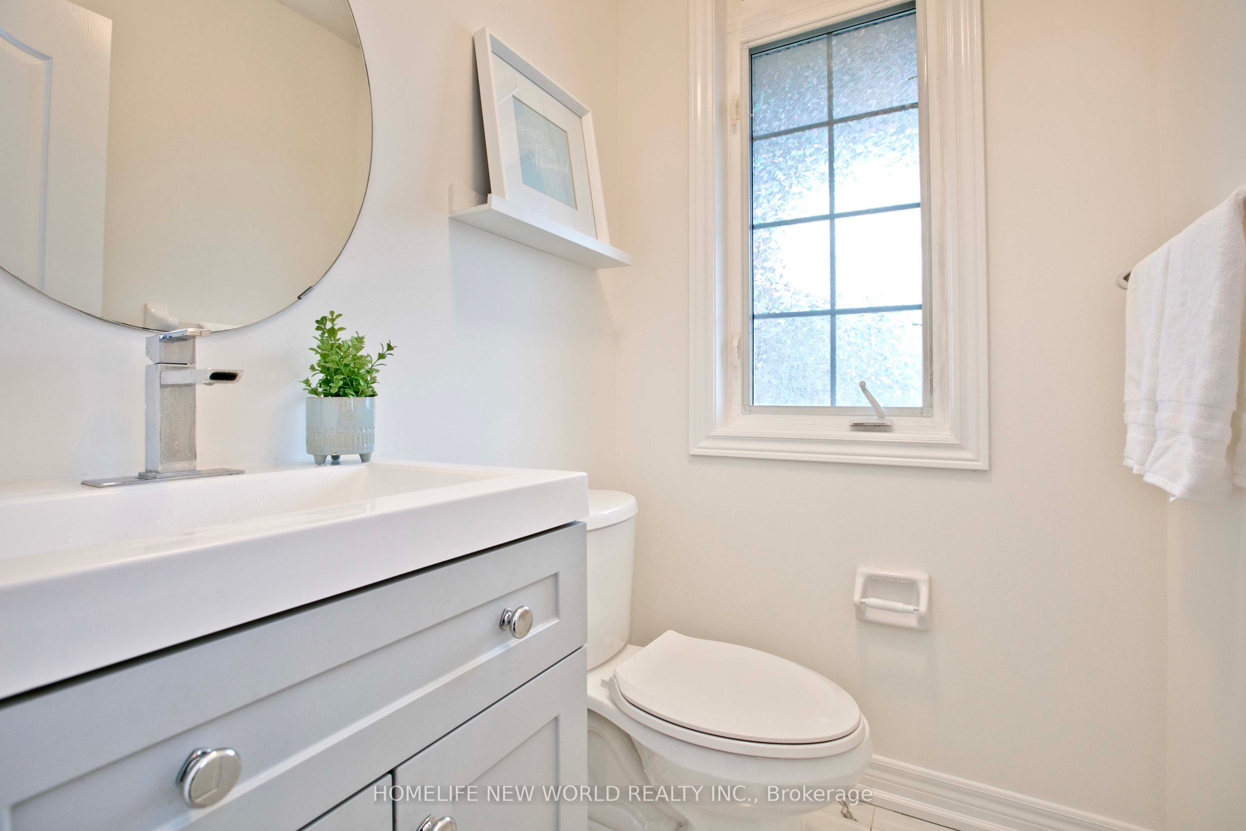 16 Venture Avenue Property Photo 14