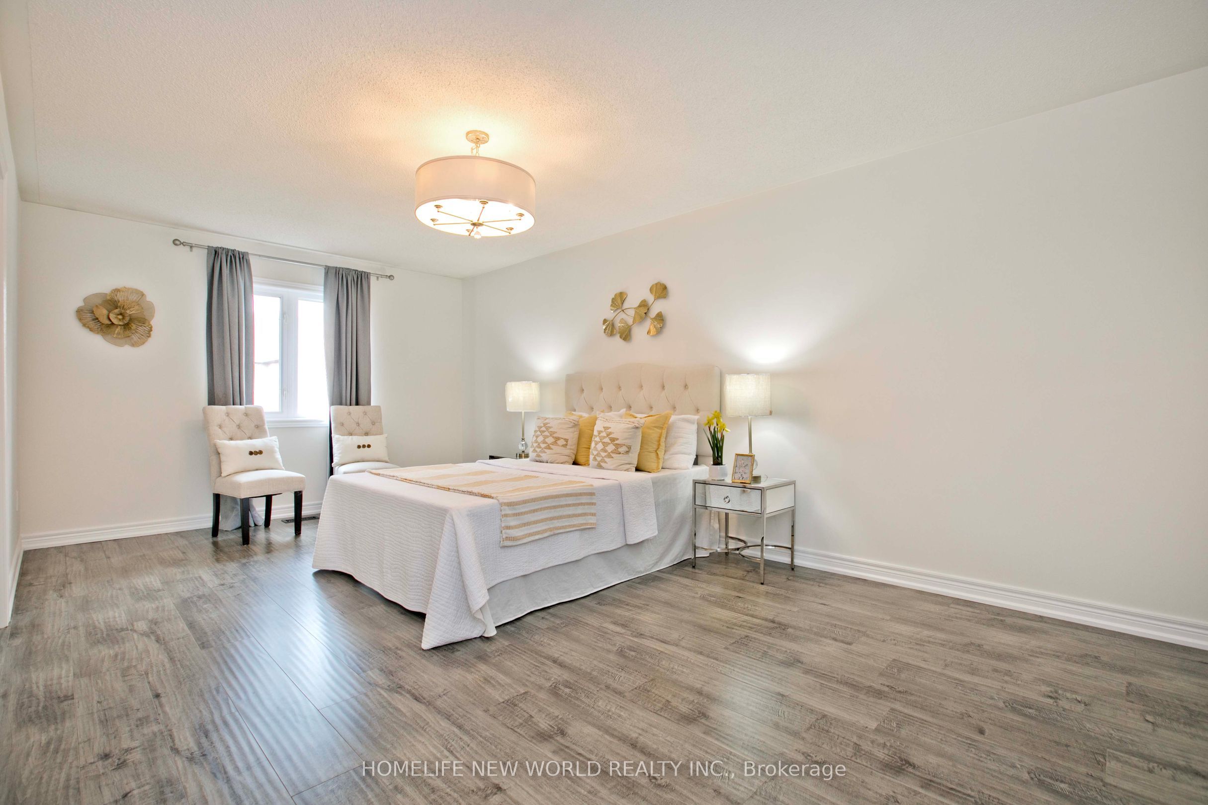 16 Venture Avenue Property Photo 19