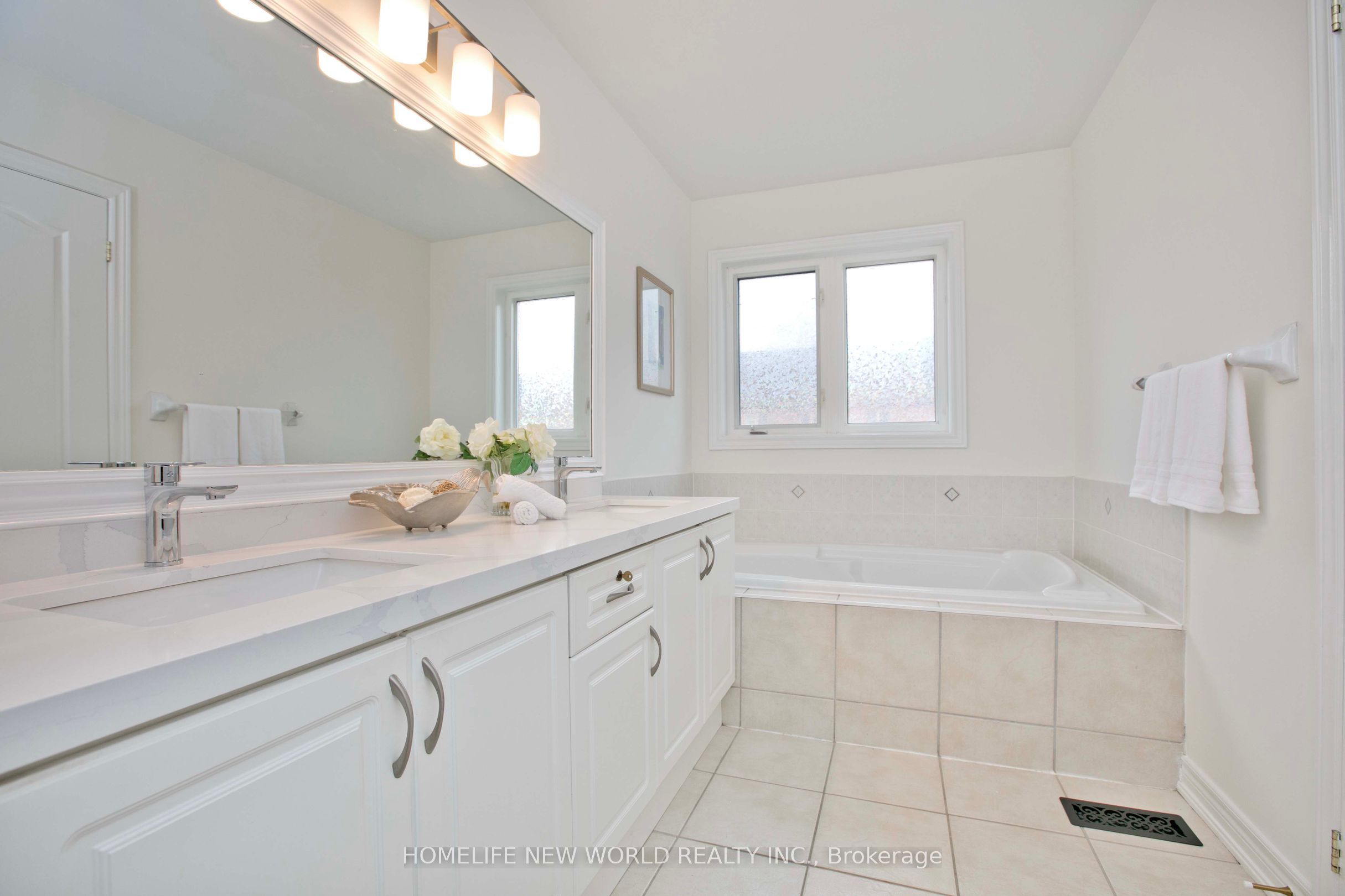 16 Venture Avenue Property Photo 20