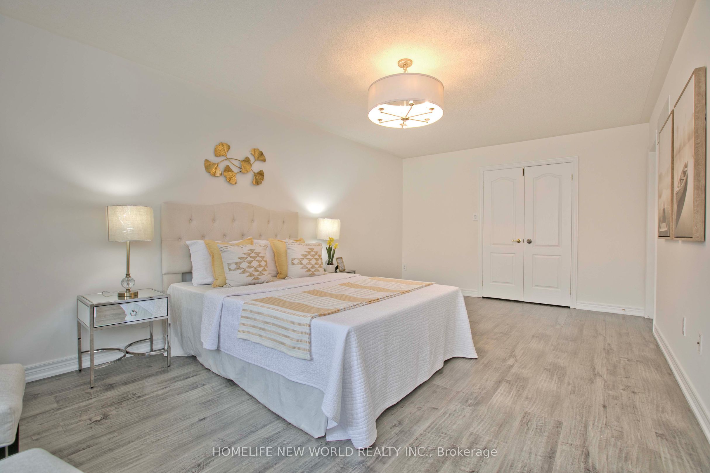 16 Venture Avenue Property Photo 24