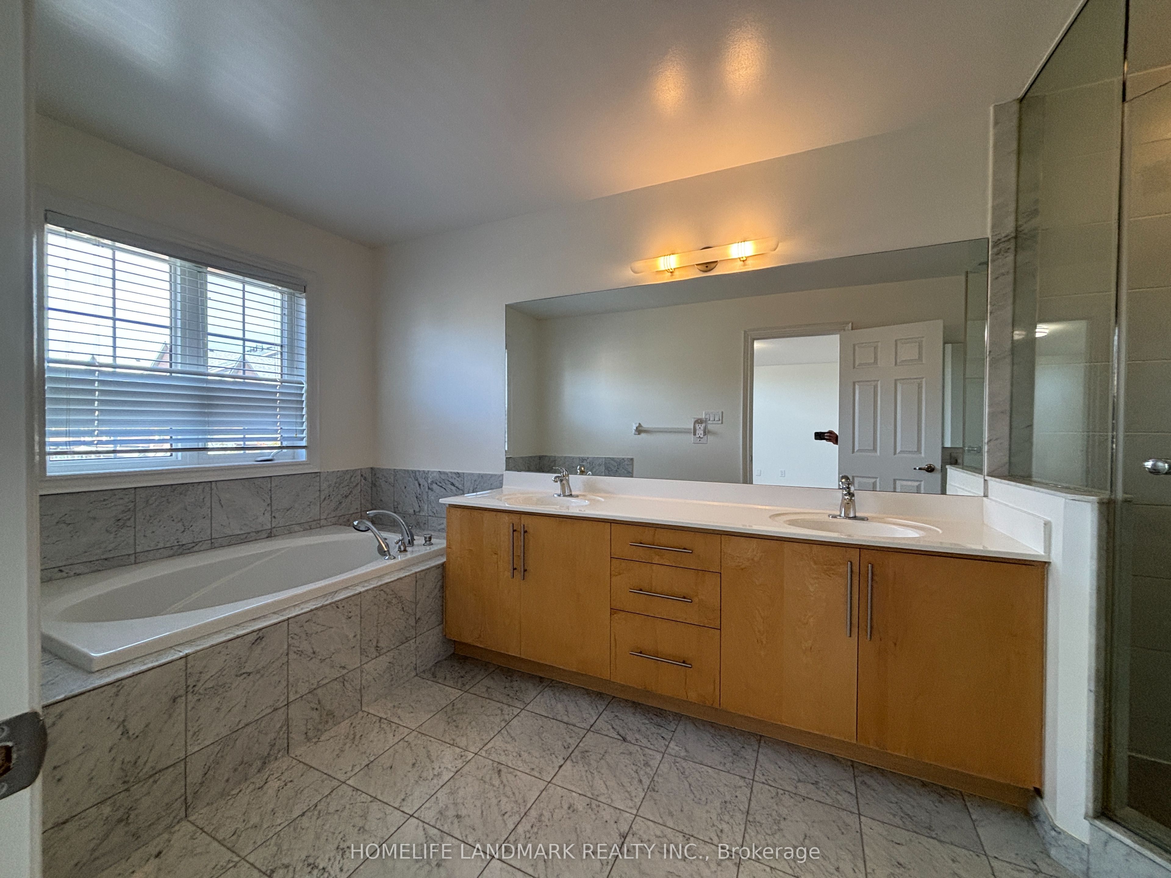 168 Legends Way Property Photo 14
