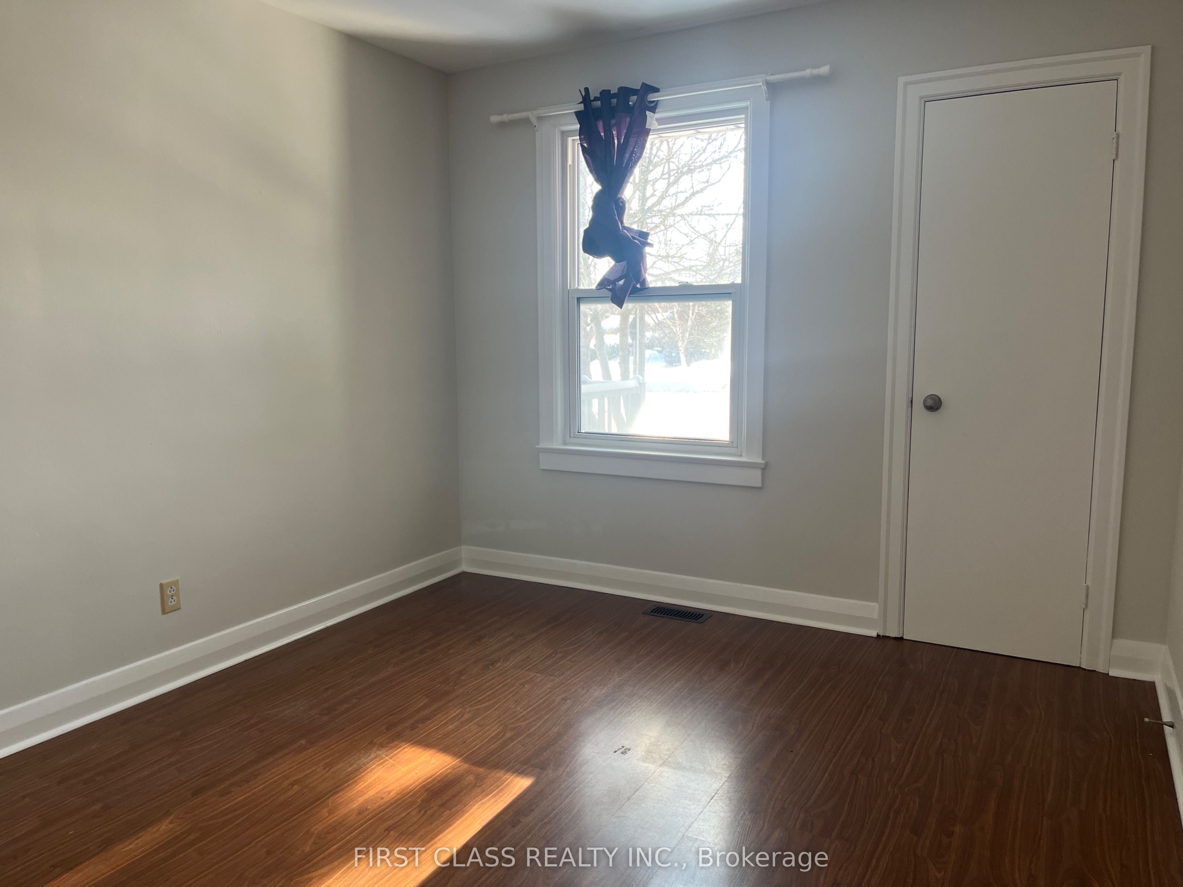 66 North Lake Road Property Photo 9