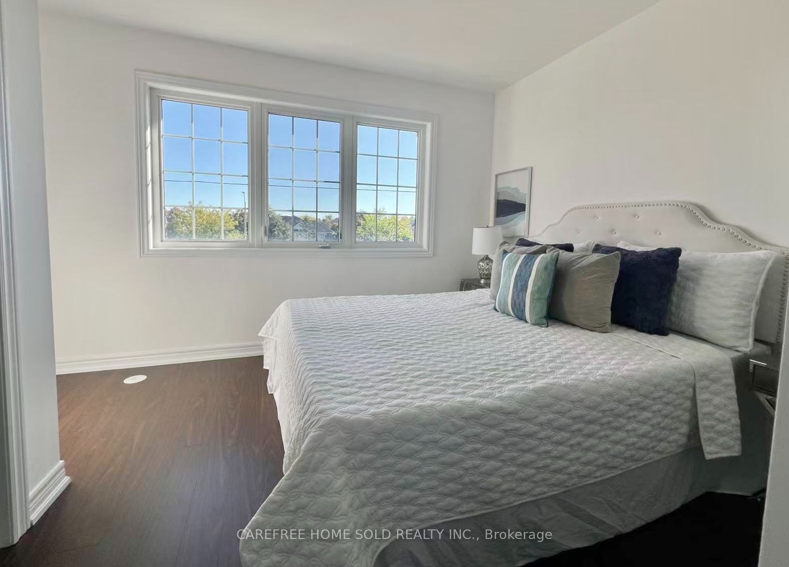 9880 Mccowan Road Property Photo 11