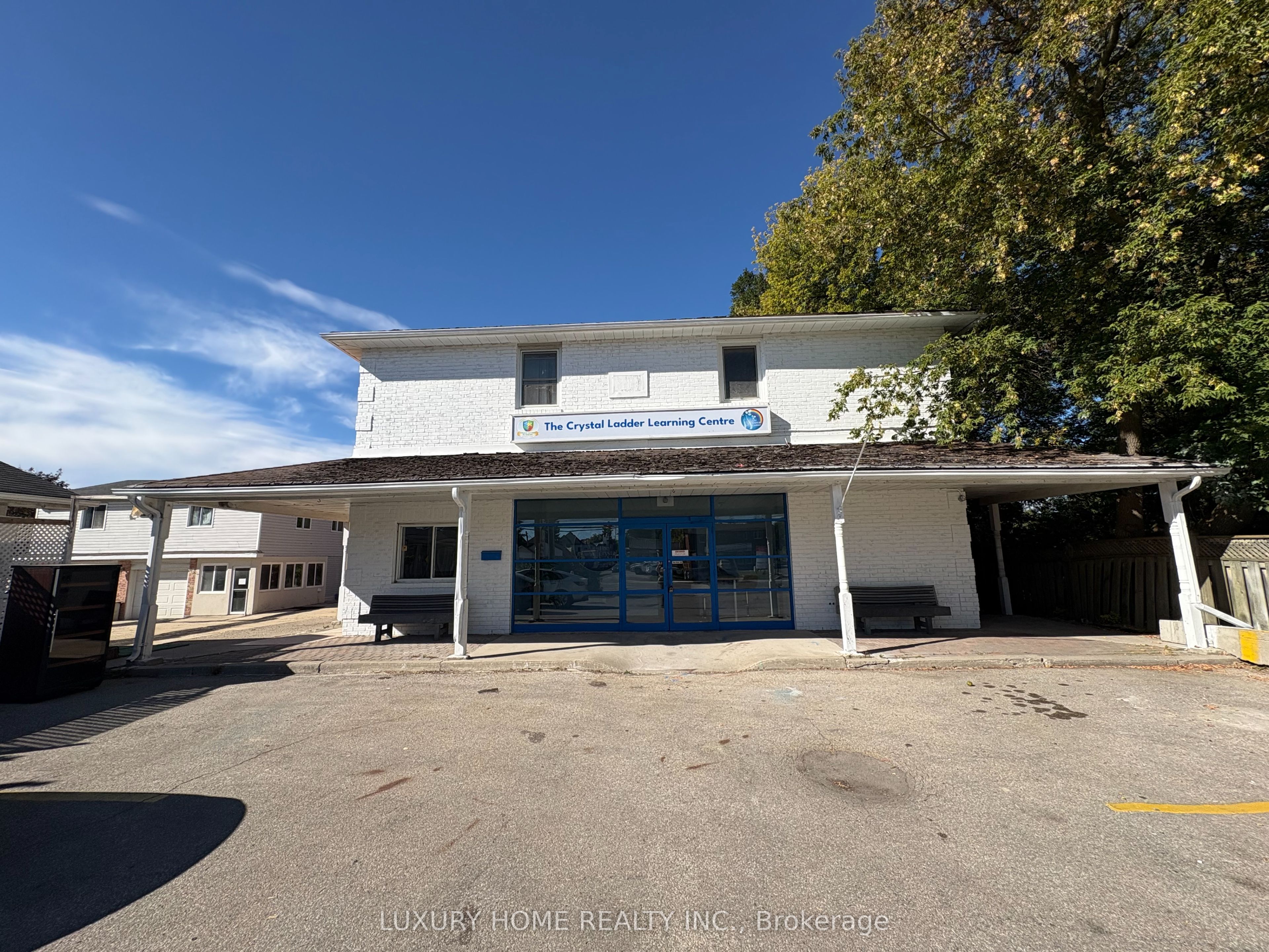 186 King Road Property Photo 4