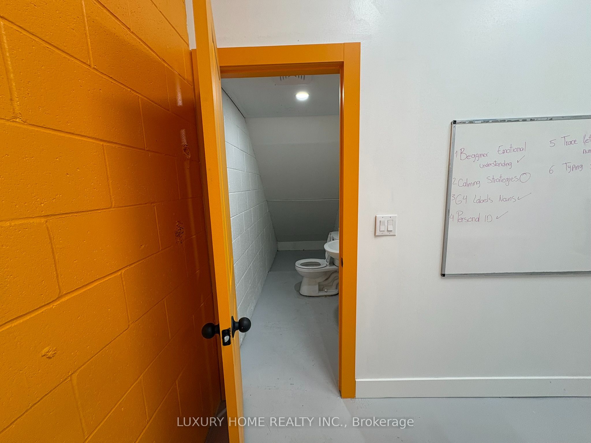 186 King Road Property Photo 14