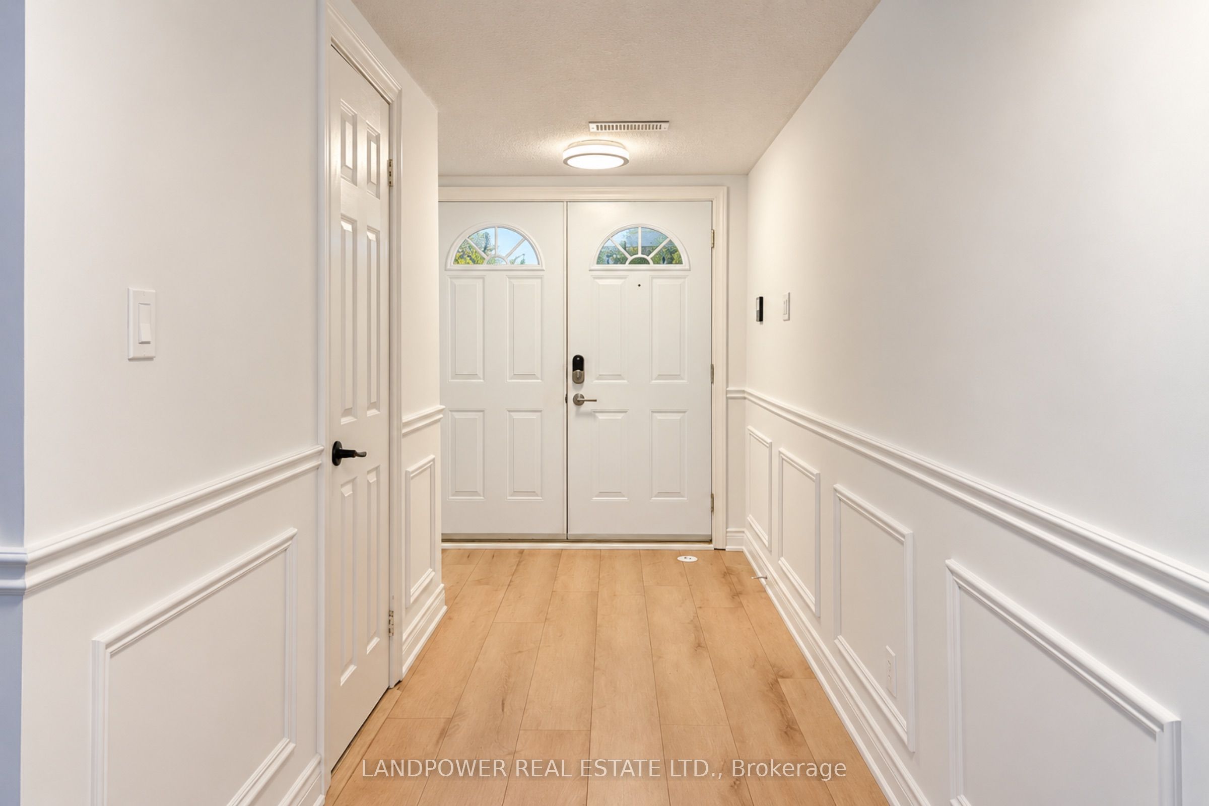 106 Poplar Crescent Property Photo 3