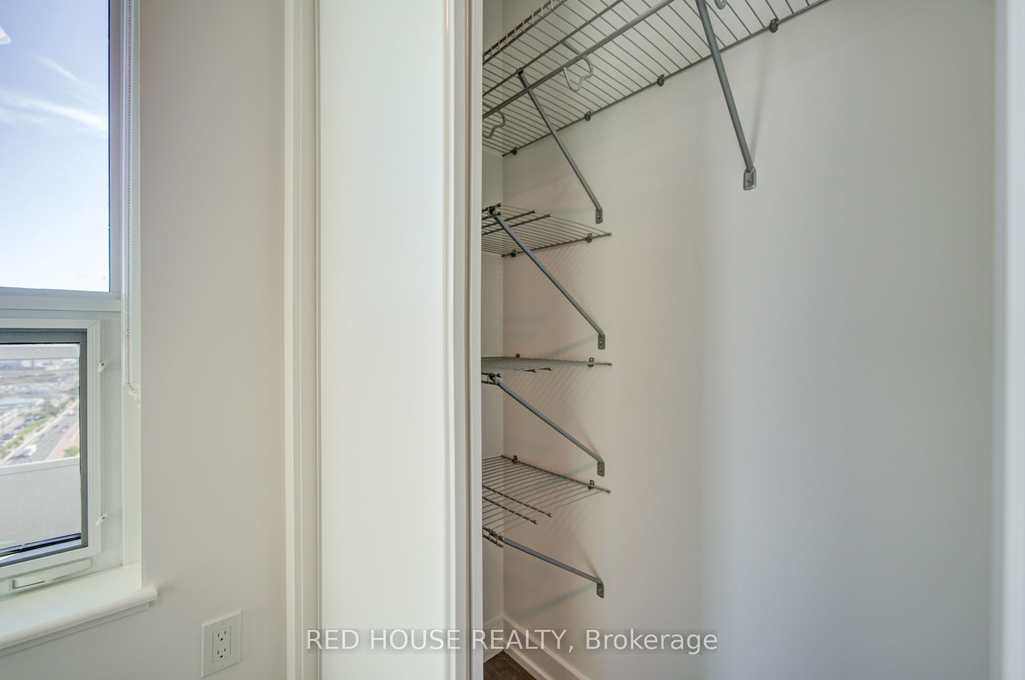 5 Meadowdale Road 2002 Property Photo 27