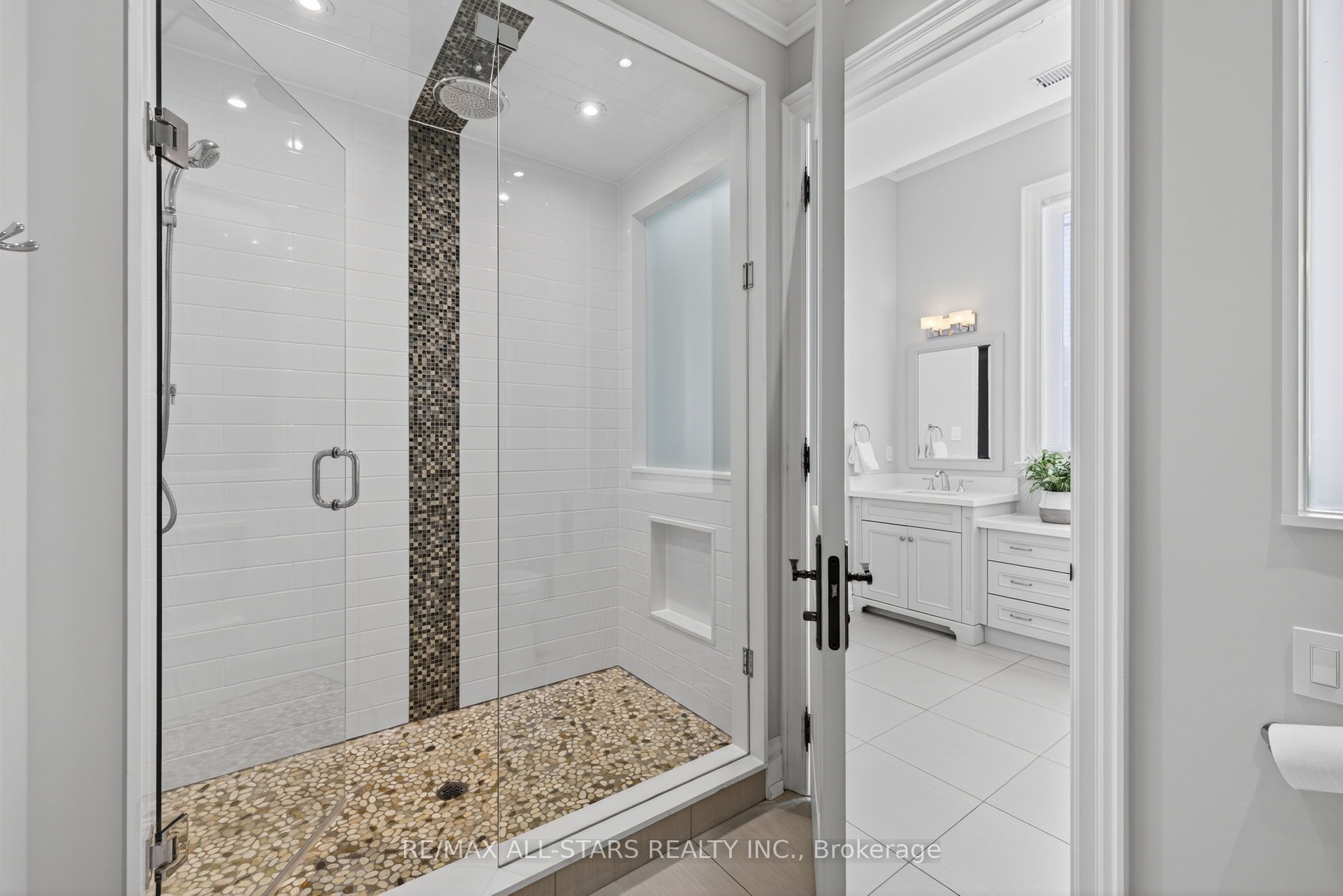 126 Hillview Road Property Photo 27