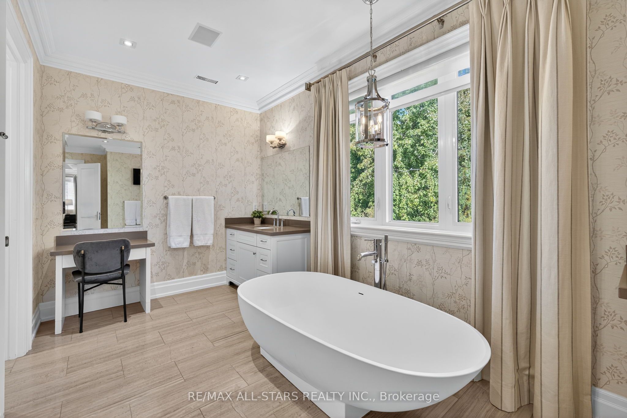 126 Hillview Road Property Photo 34
