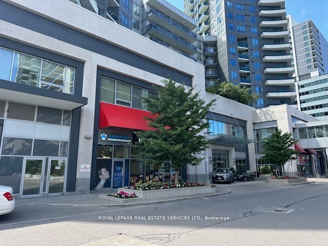 7163 Yonge Street 102 Property Photo 1