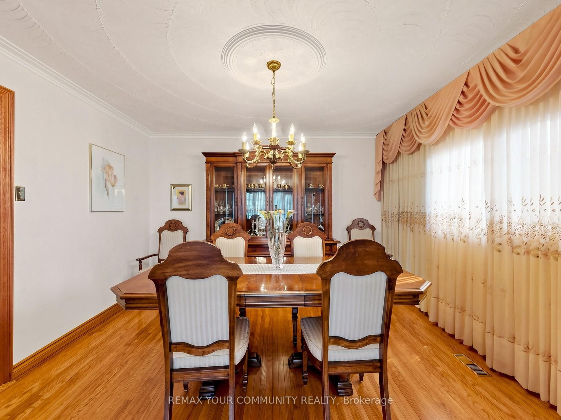35 May Avenue Property Photo 9