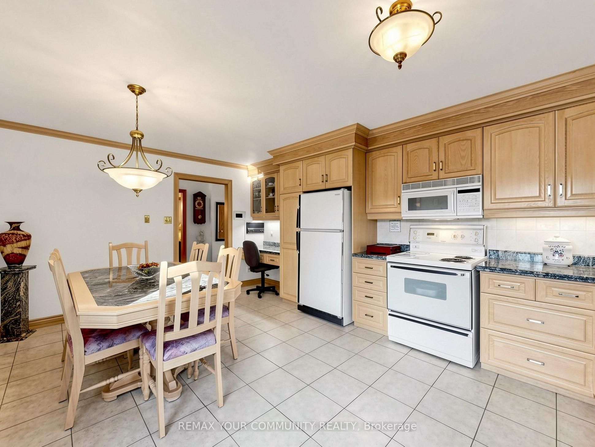 35 May Avenue Property Photo 13