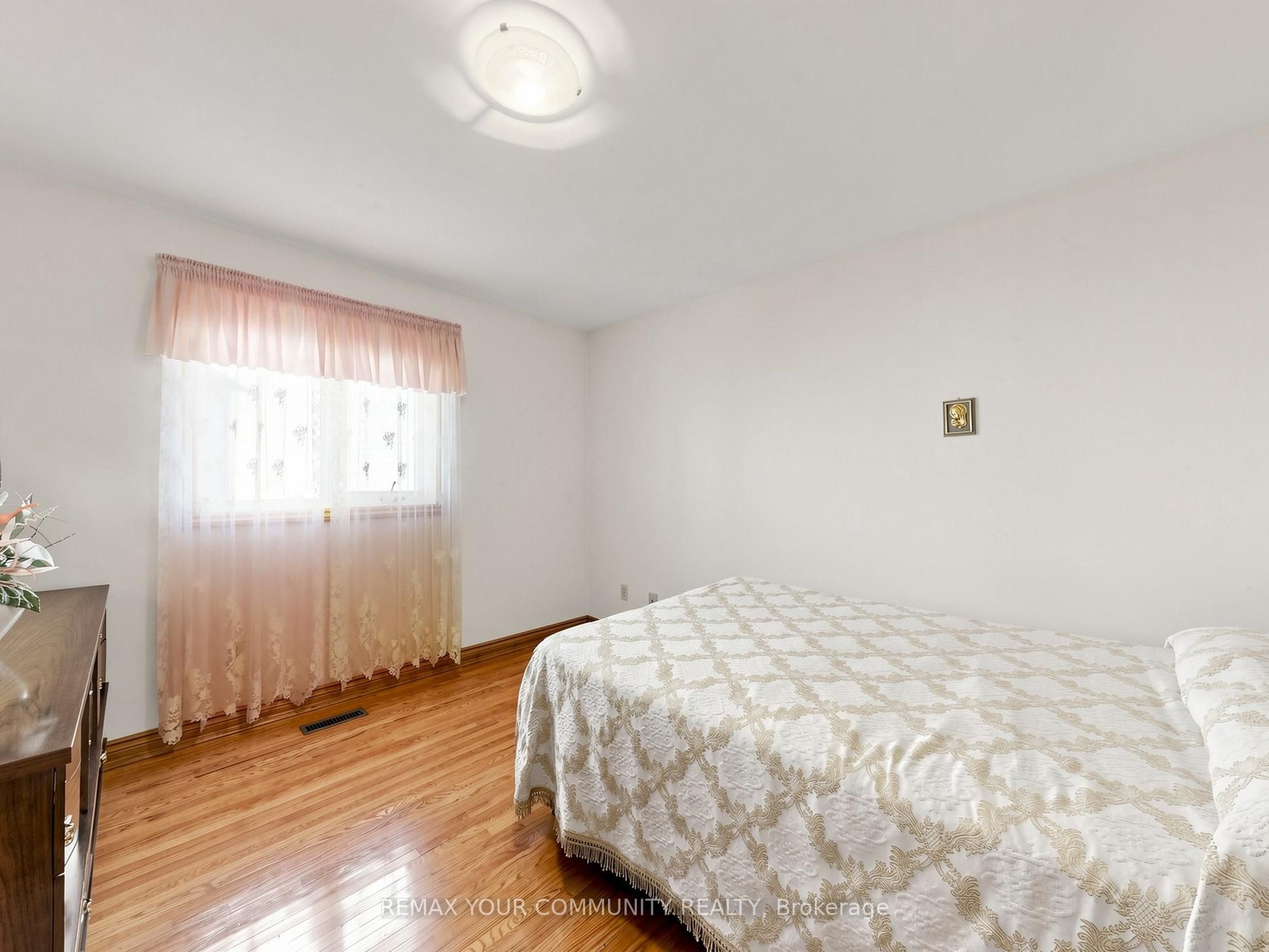 35 May Avenue Property Photo 26