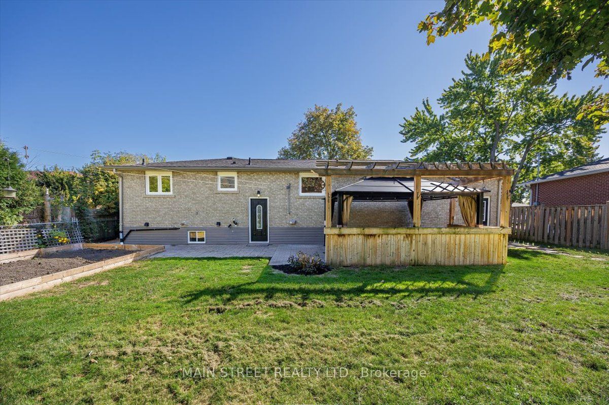 38 Townsend Avenue Property Photo 5