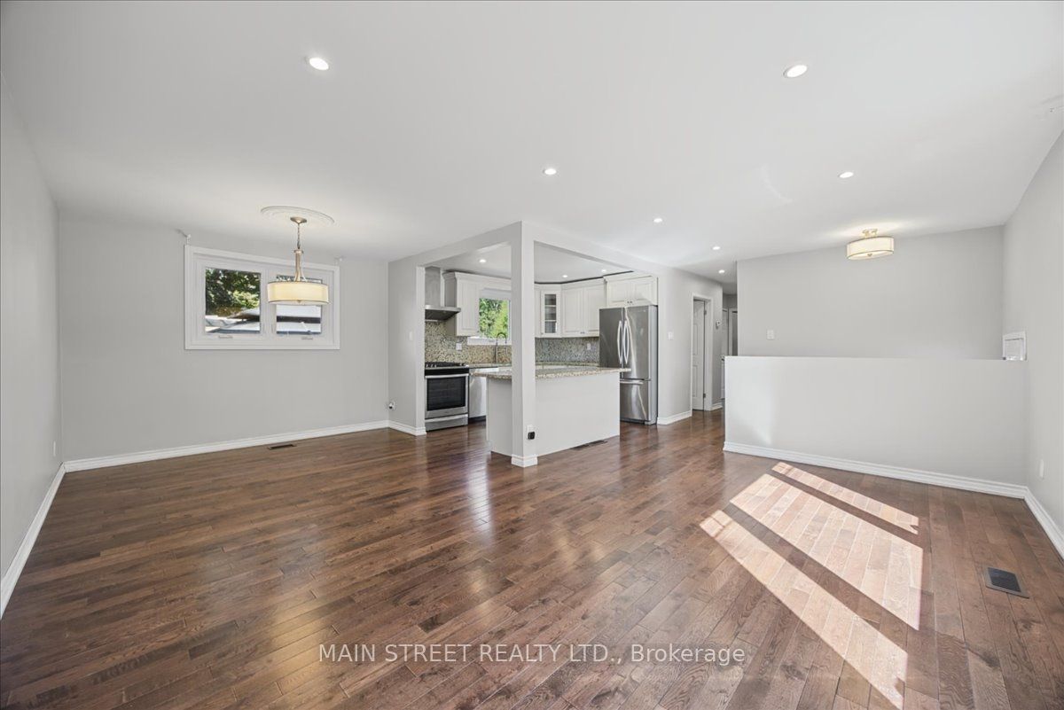 38 Townsend Avenue Property Photo 9