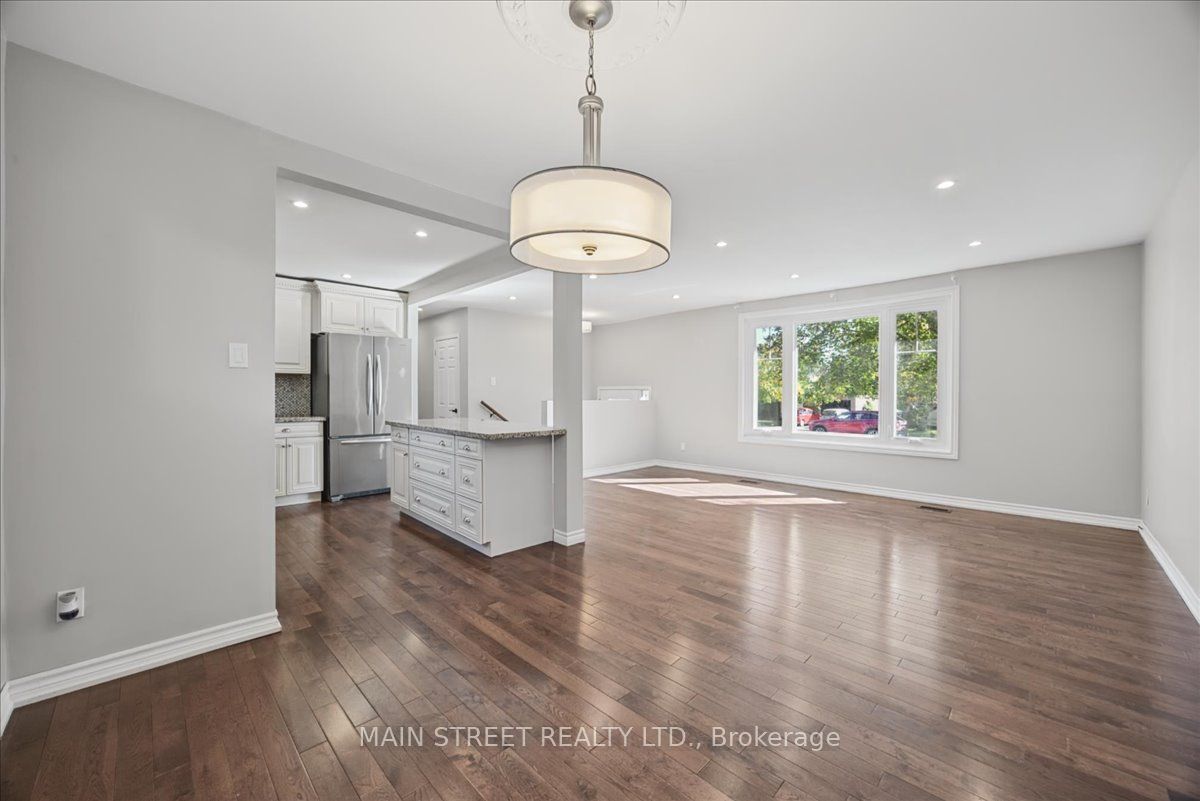 38 Townsend Avenue Property Photo 11