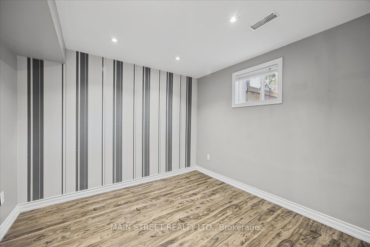 38 Townsend Avenue Property Photo 24