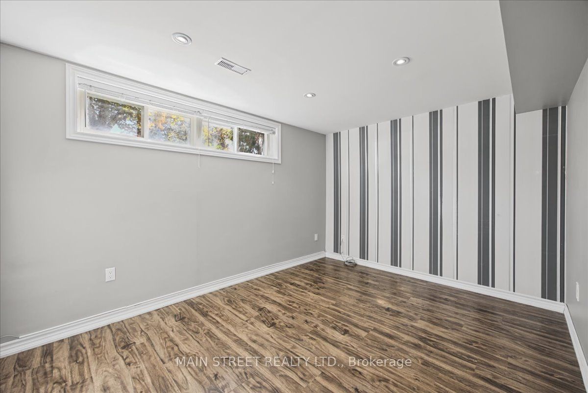 38 Townsend Avenue Property Photo 27