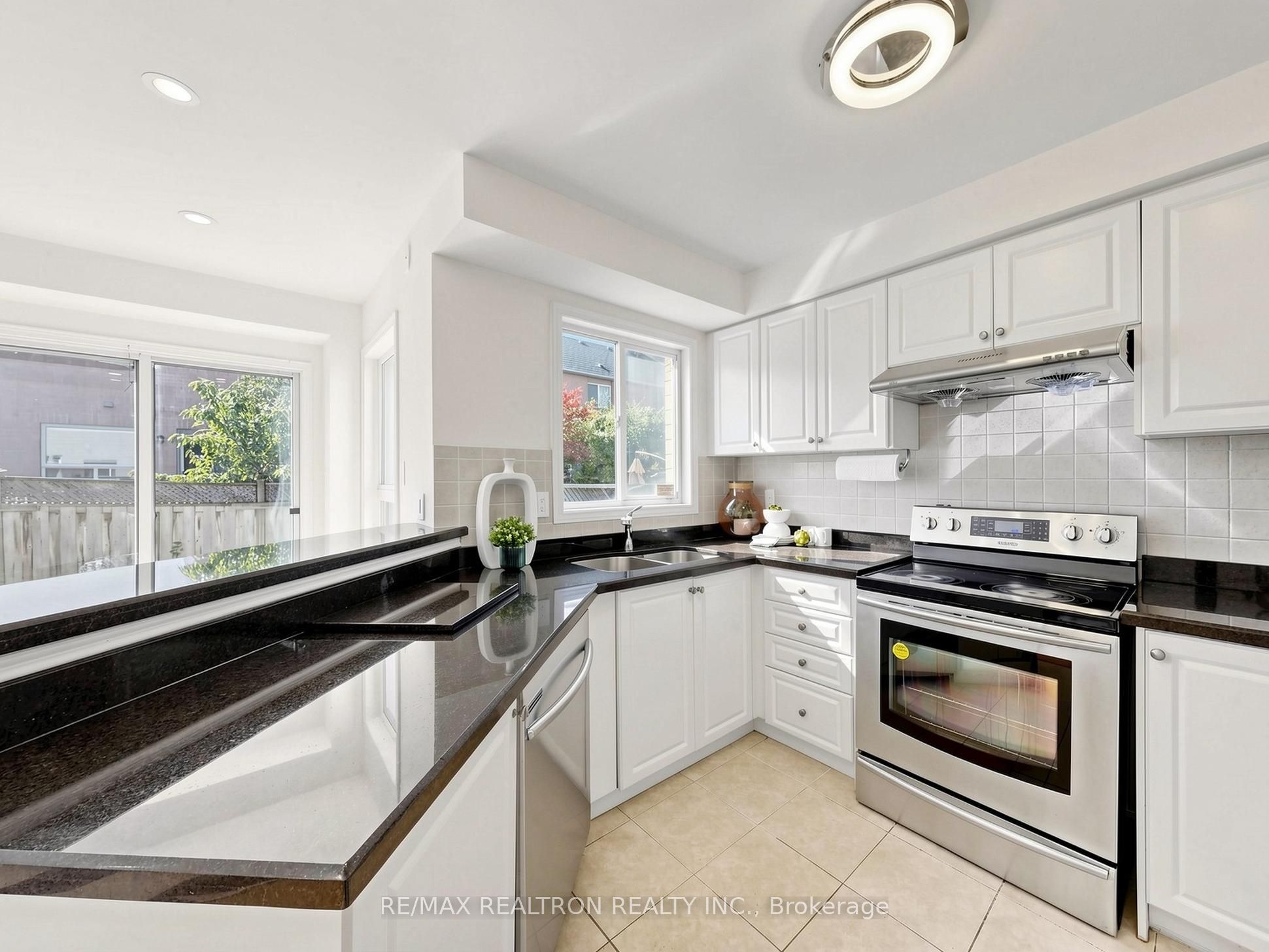 157 Nahanni Drive Property Photo 10