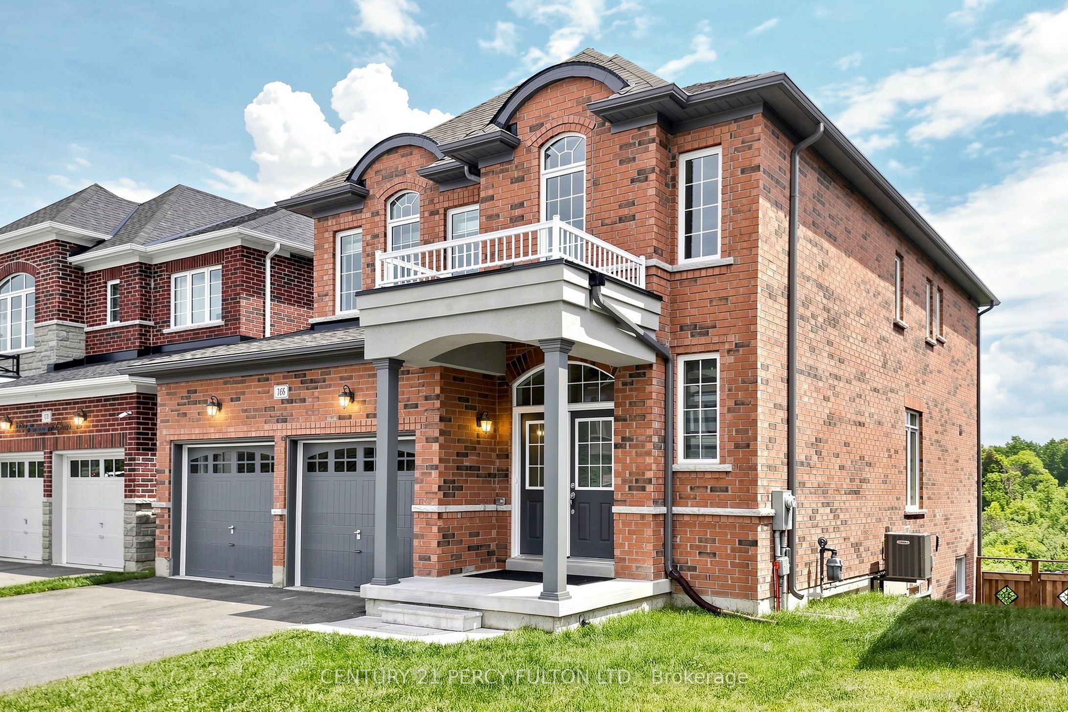 166 Ferragine Crescent Property Photo 2