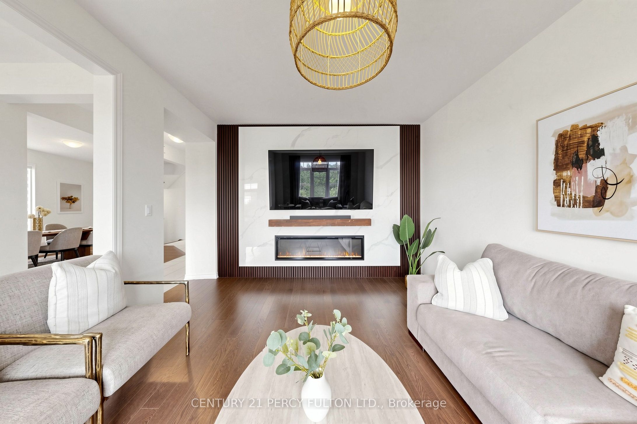 166 Ferragine Crescent Property Photo 6
