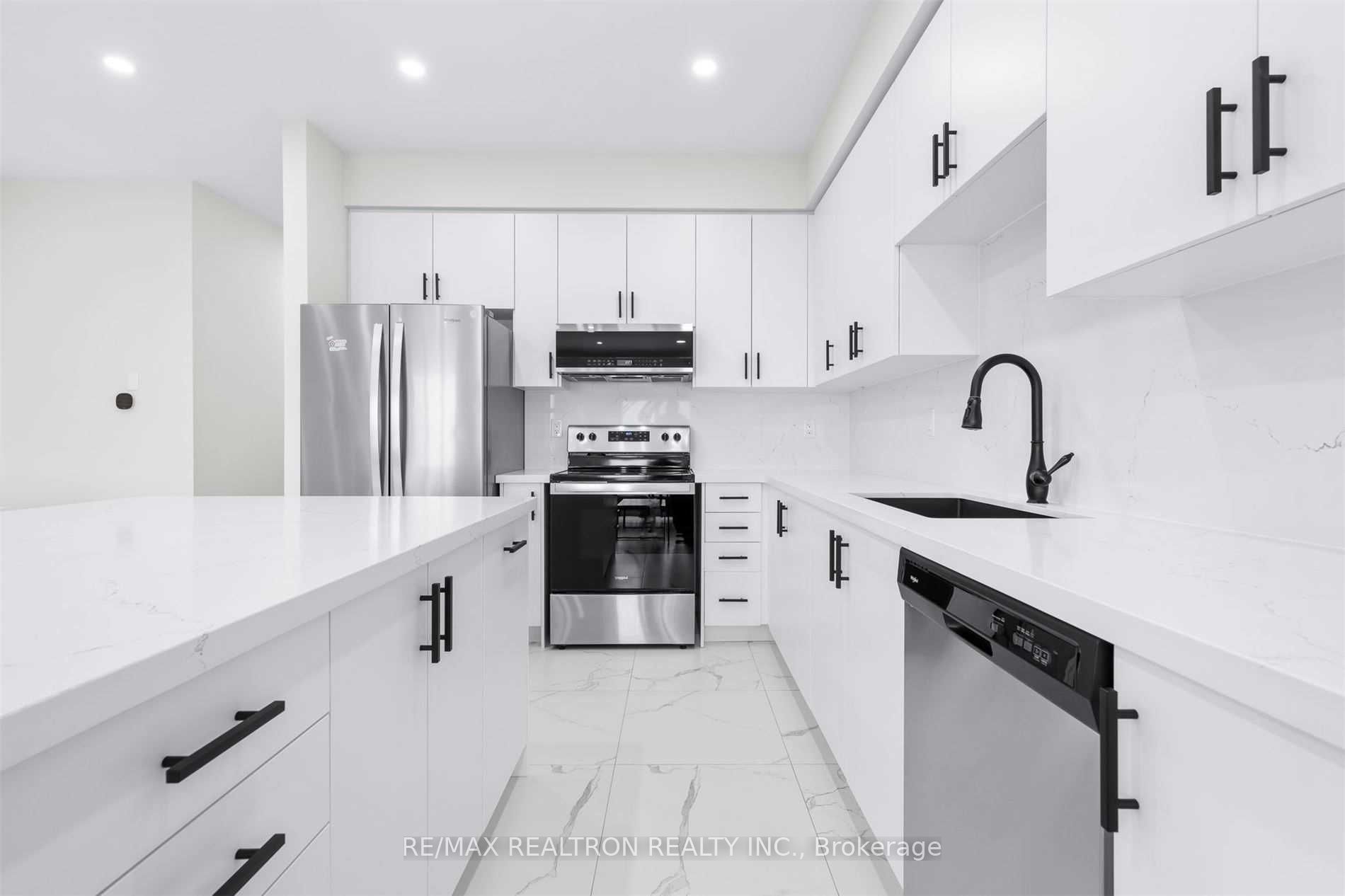 1172 Peelar Crescent Property Photo 8