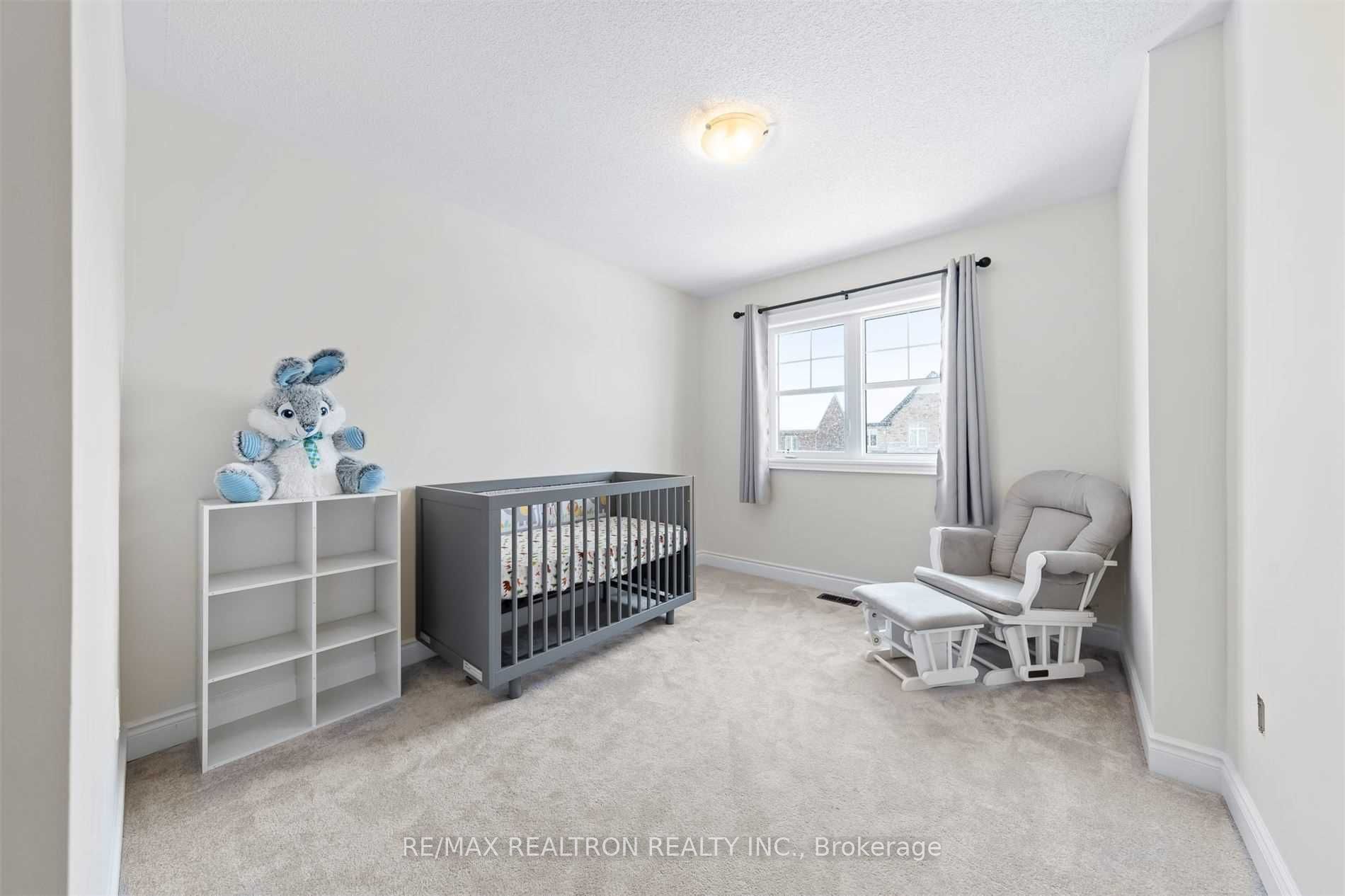1172 Peelar Crescent Property Photo 16