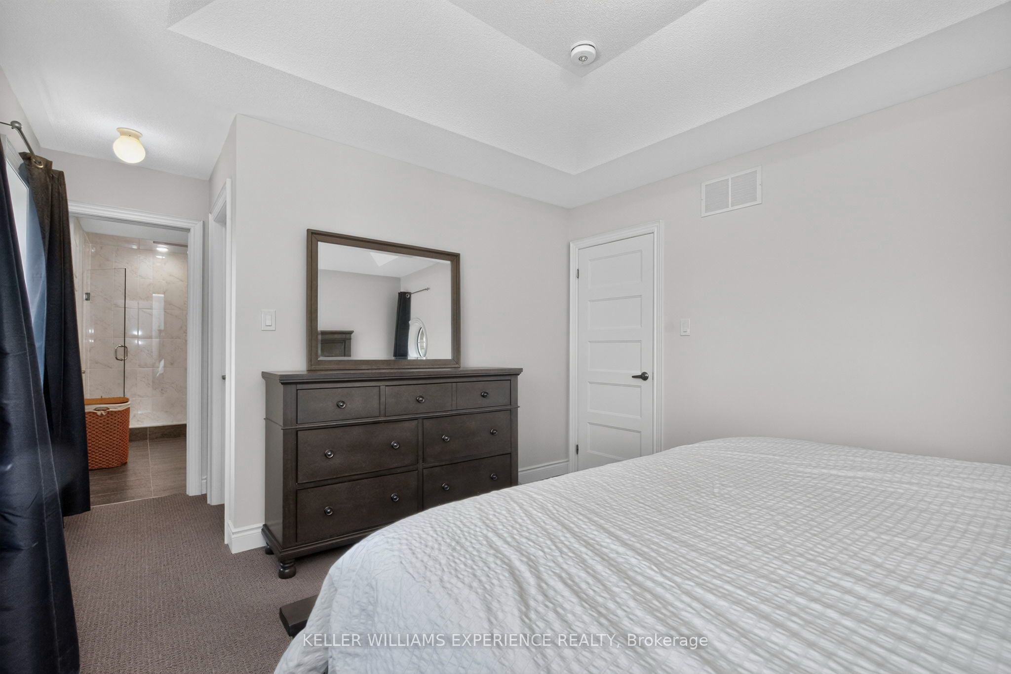 780 Green Street Property Photo 14