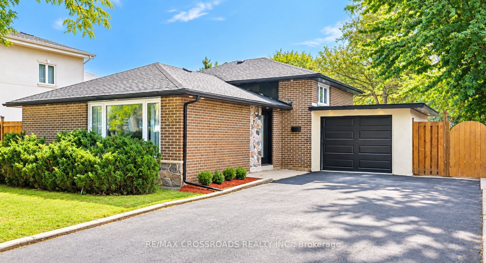 184 Laverock Avenue Property Photo 1