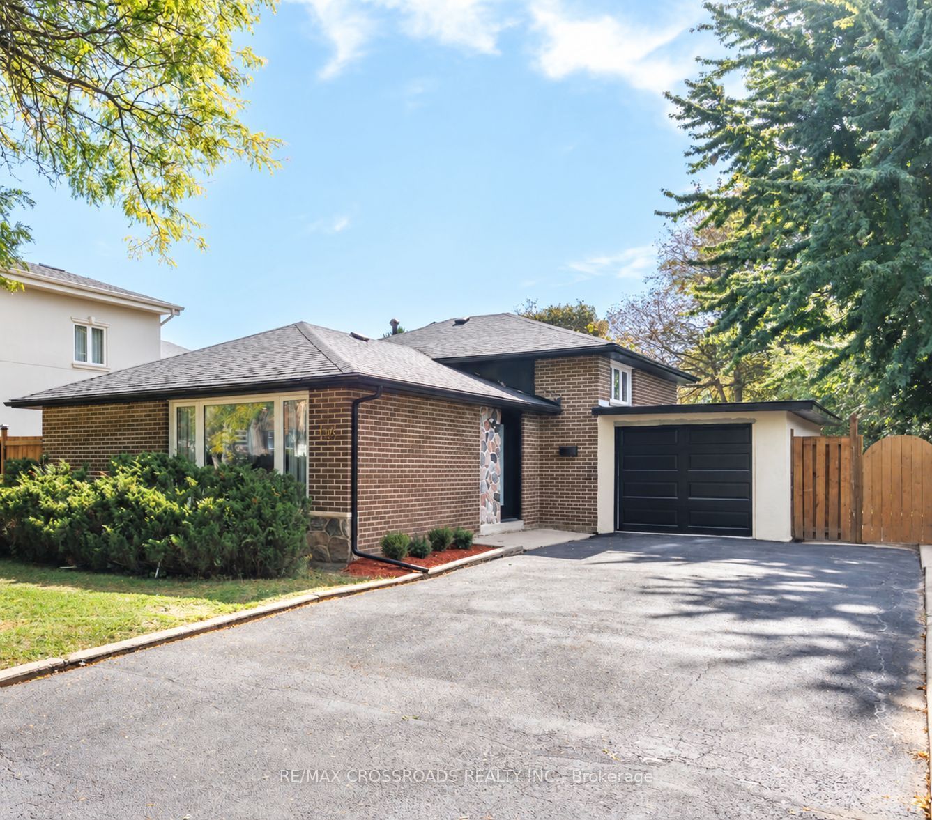 184 Laverock Avenue Property Photo 1