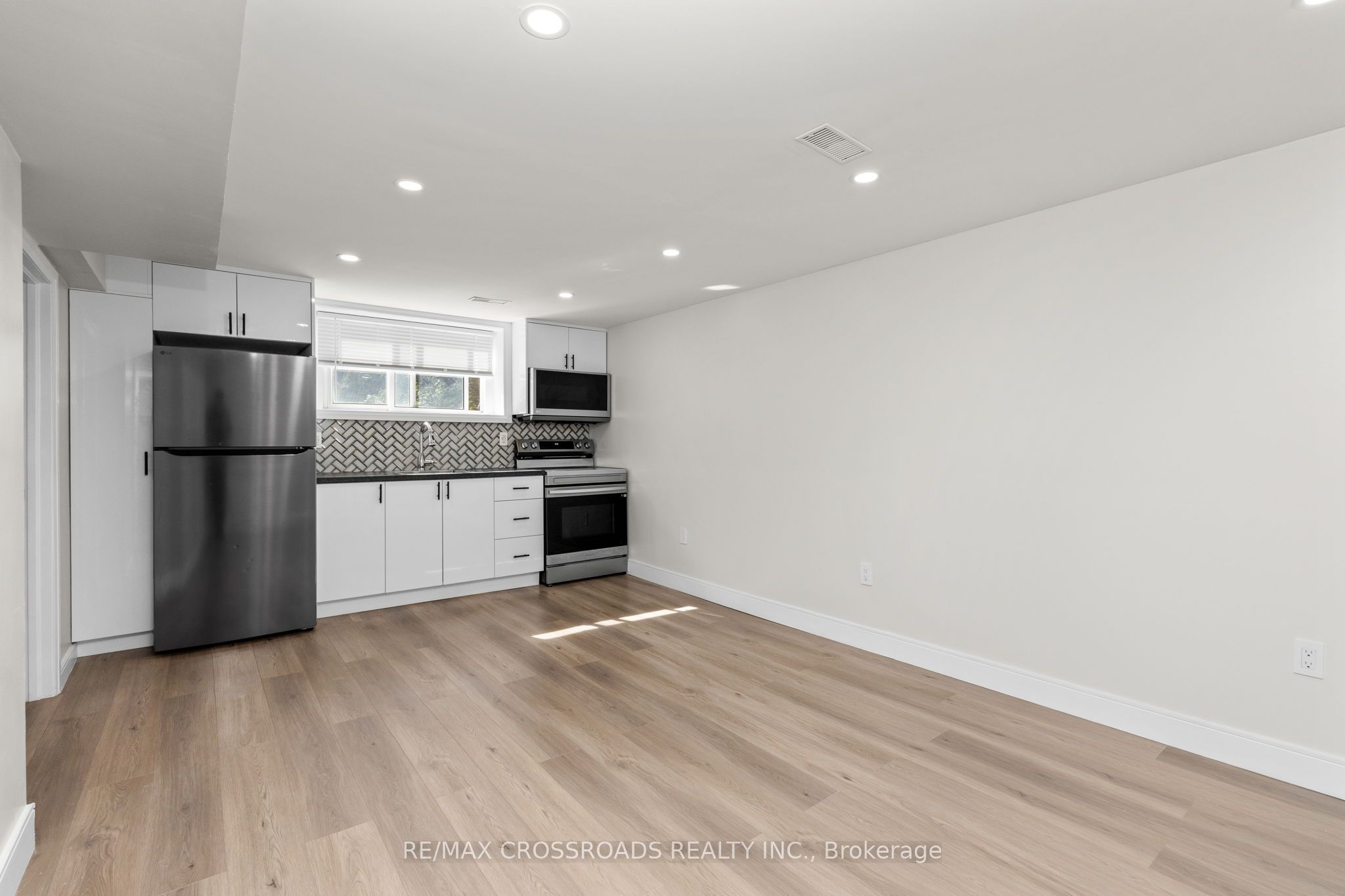 184 Laverock Avenue Property Photo 30