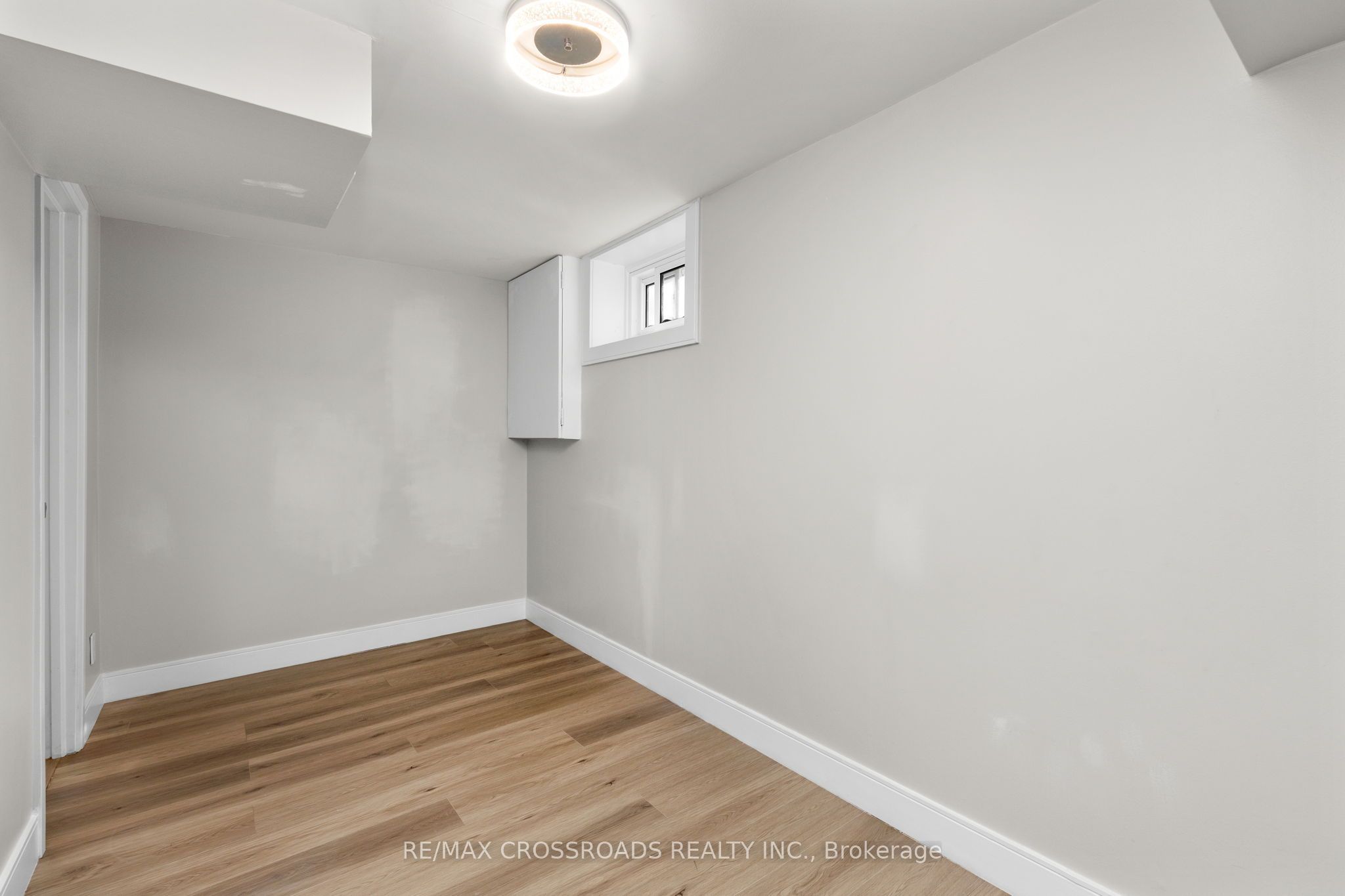 184 Laverock Avenue Property Photo 32