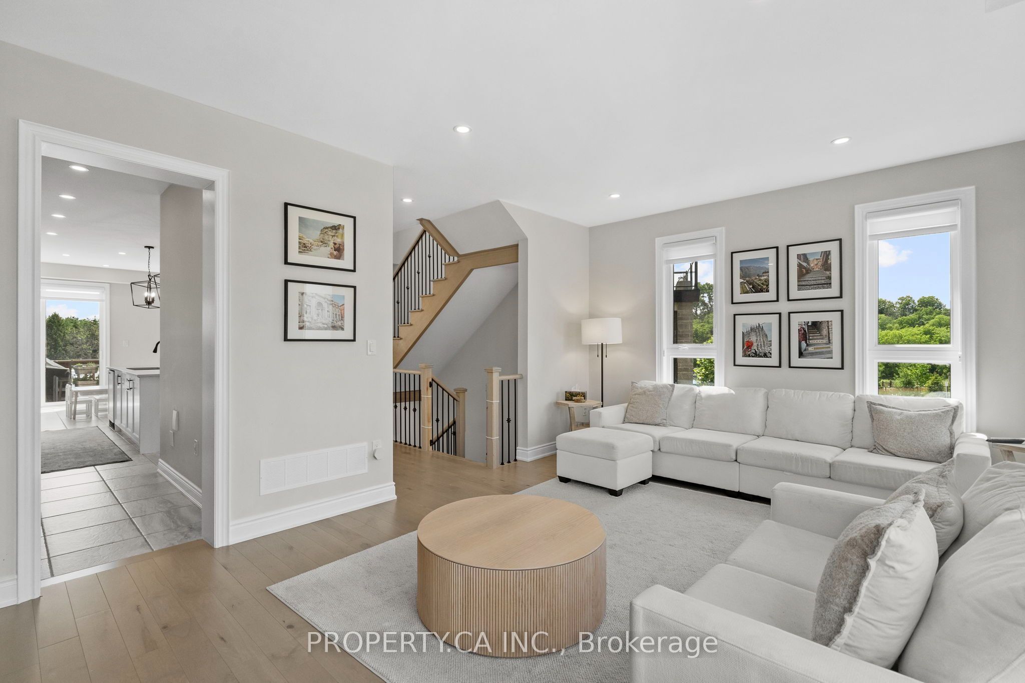 556 New England Court Property Photo 5