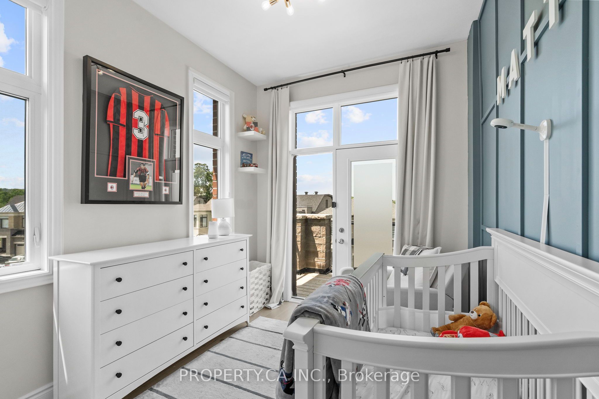 556 New England Court Property Photo 25