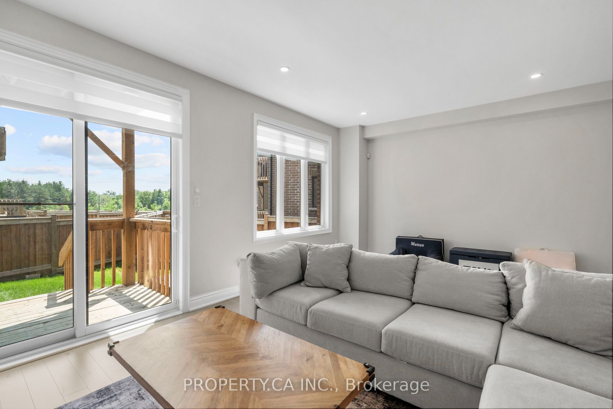 556 New England Court Property Photo 39