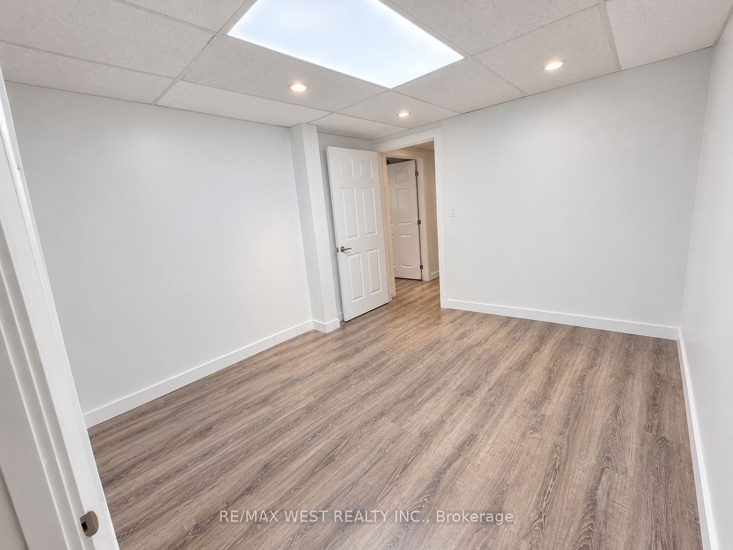 1102 Centre Street 1b - Lower Property Photo 6