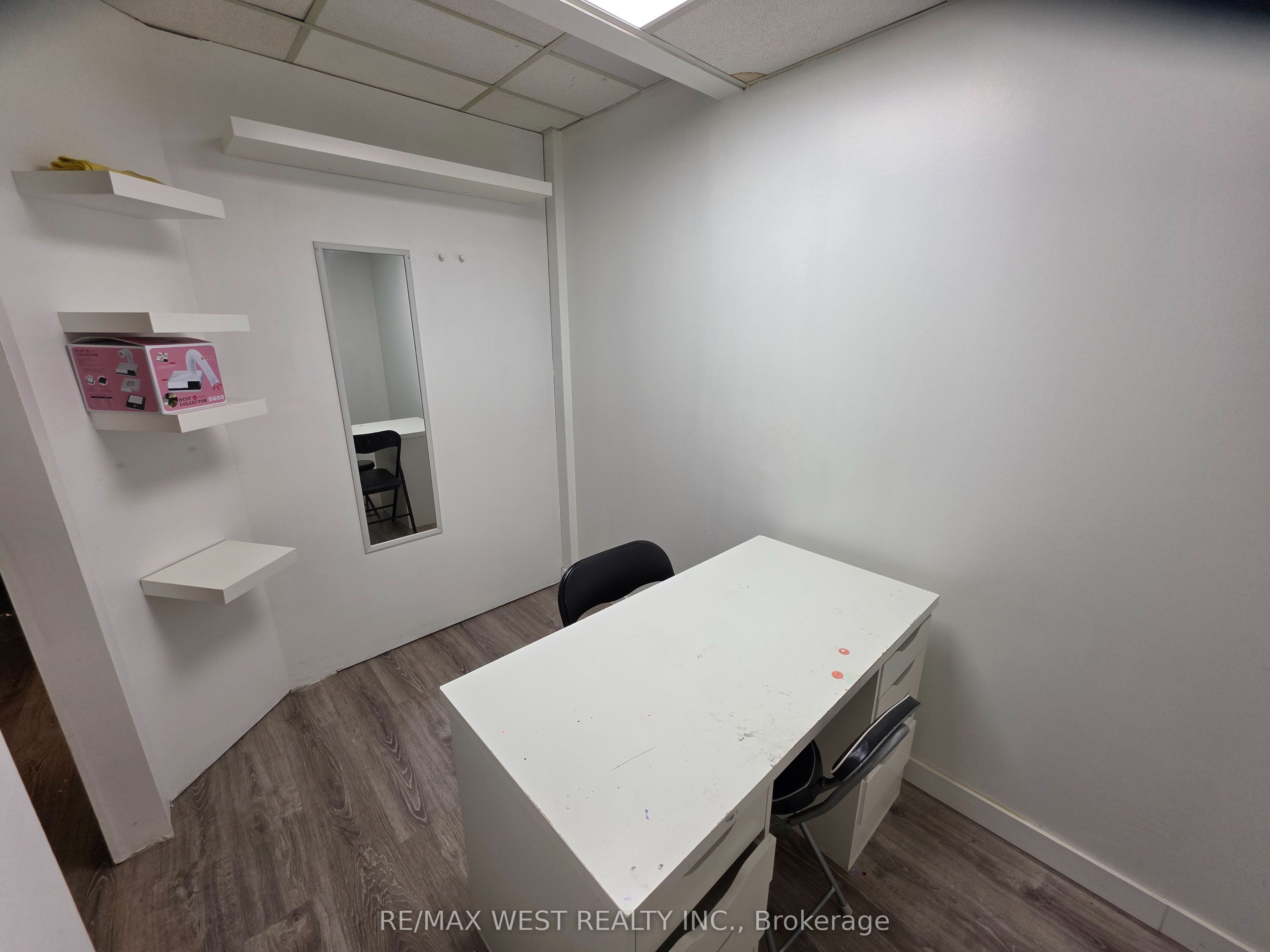 1102 Centre Street 1b - Lower Property Photo 9