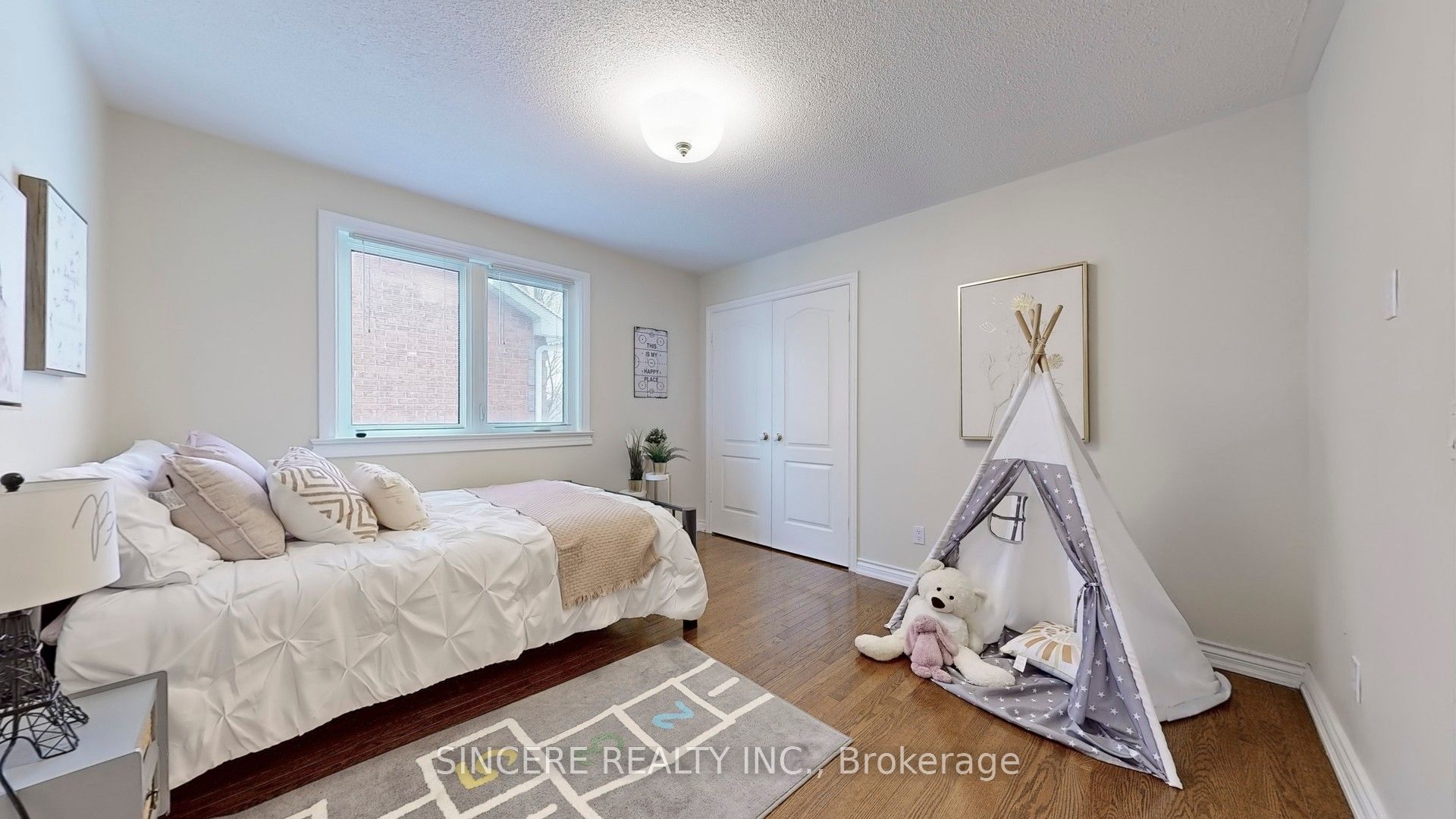 76 Braeside Square Property Photo 38