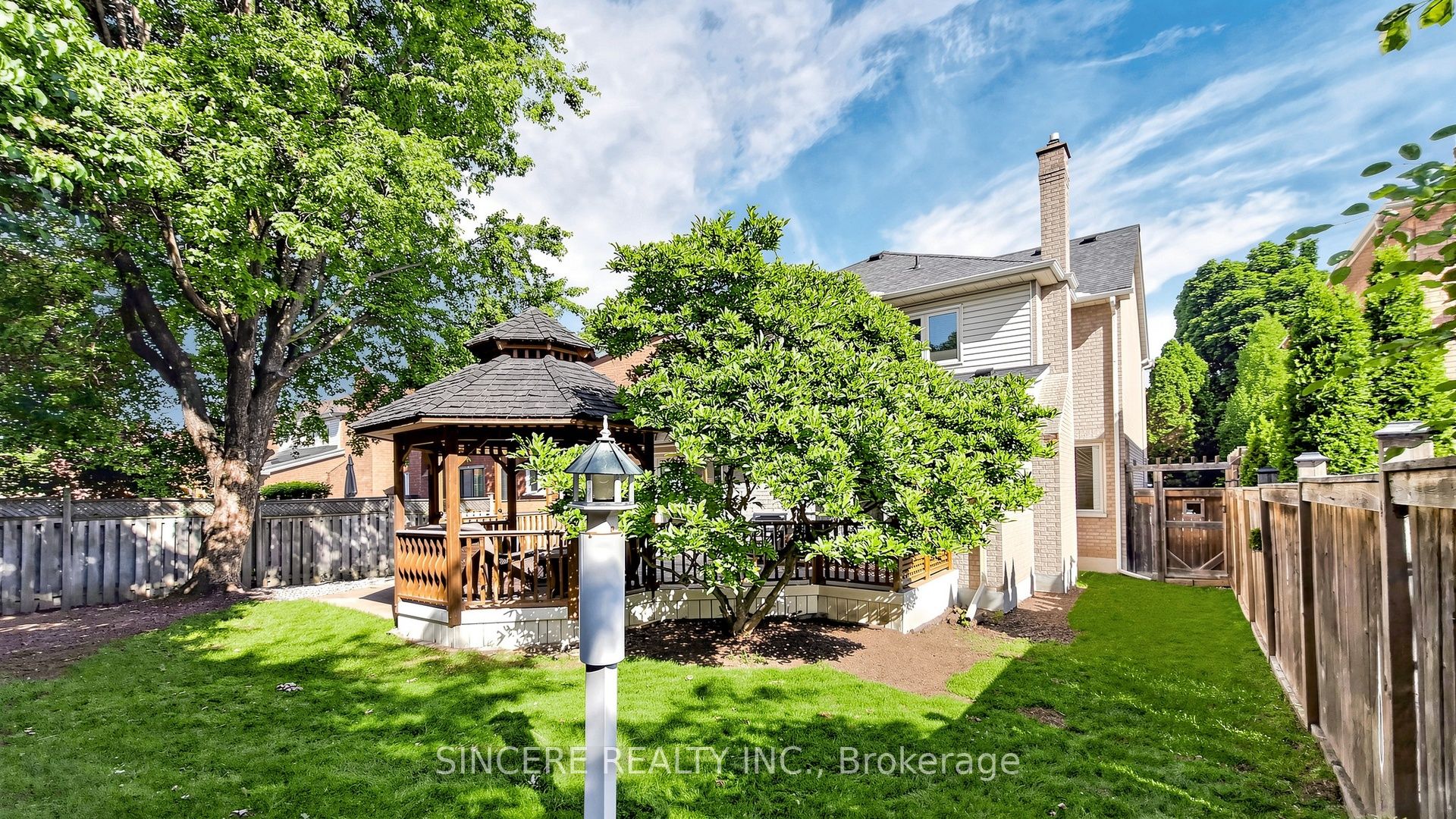 76 Braeside Square Property Photo 42