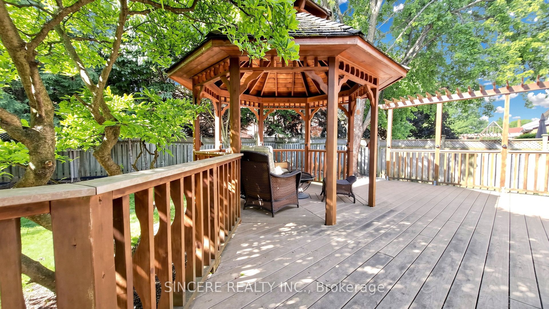76 Braeside Square Property Photo 44